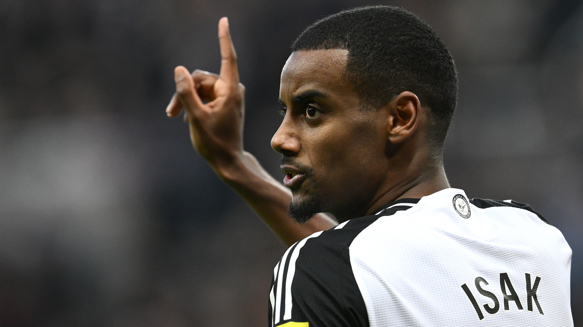 Chelsea & Man Utd rule themselves out of Alexander Isak transfer race as Liverpool prepare British record bid for want-away Newcastle striker 2 GOAL20 20Blank20WEB20 20Facebook20 202025 01 09T131835.378 1