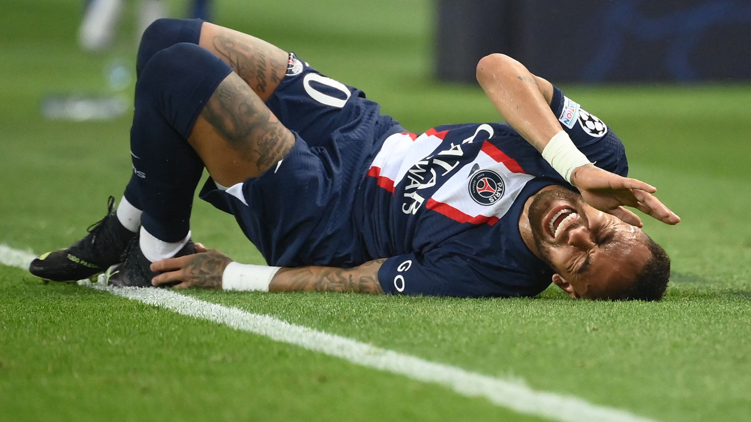 Neymar’s Diving Reputation: Ex-Referee Shares Insights 10 GettyImages 1242994470 scaled