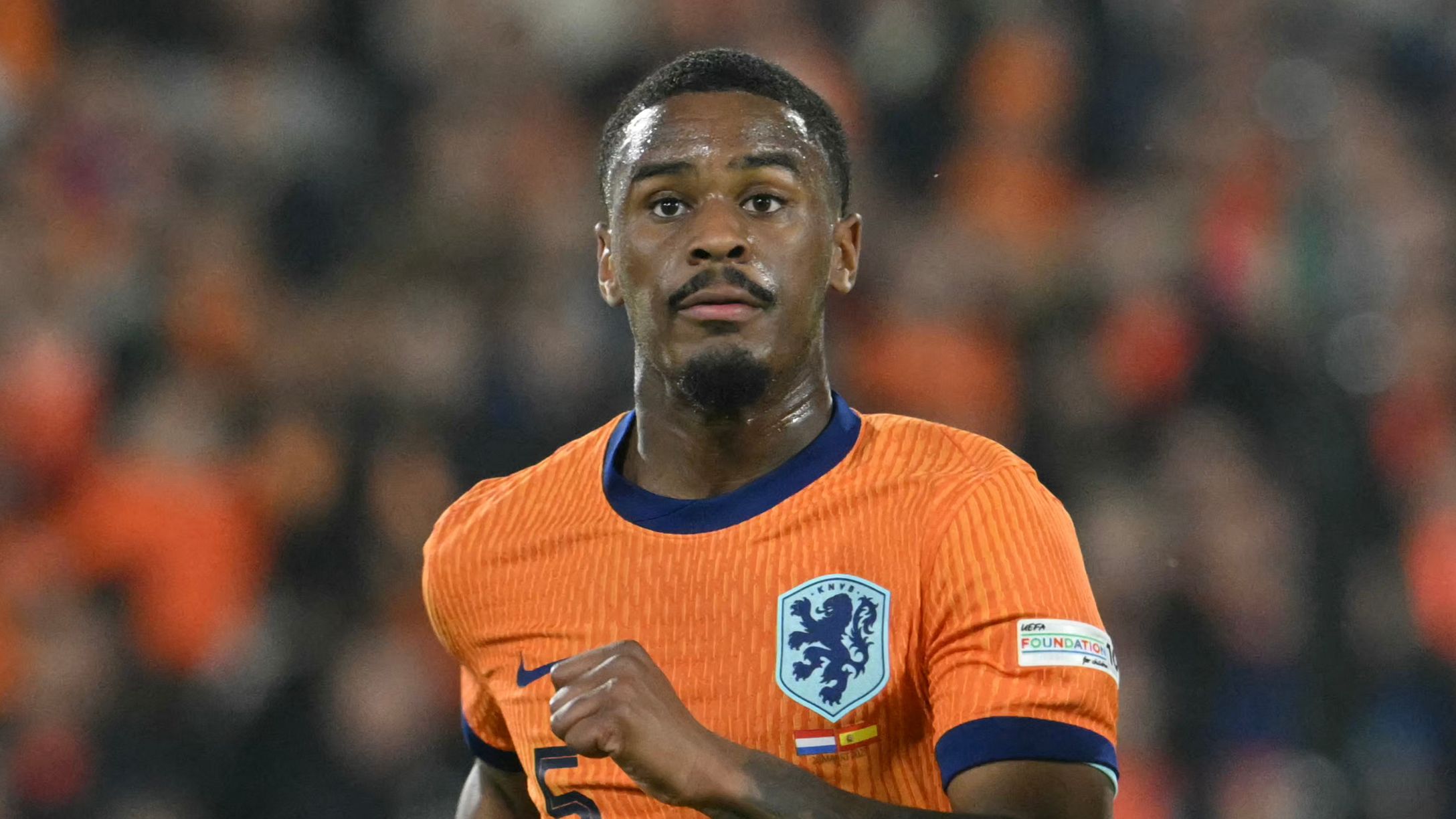 Shock for Chelsea as Ajax ramp up price for Jorrel Hato after transfer talks continue for wonderkid 2 GettyImages 2205414852 1