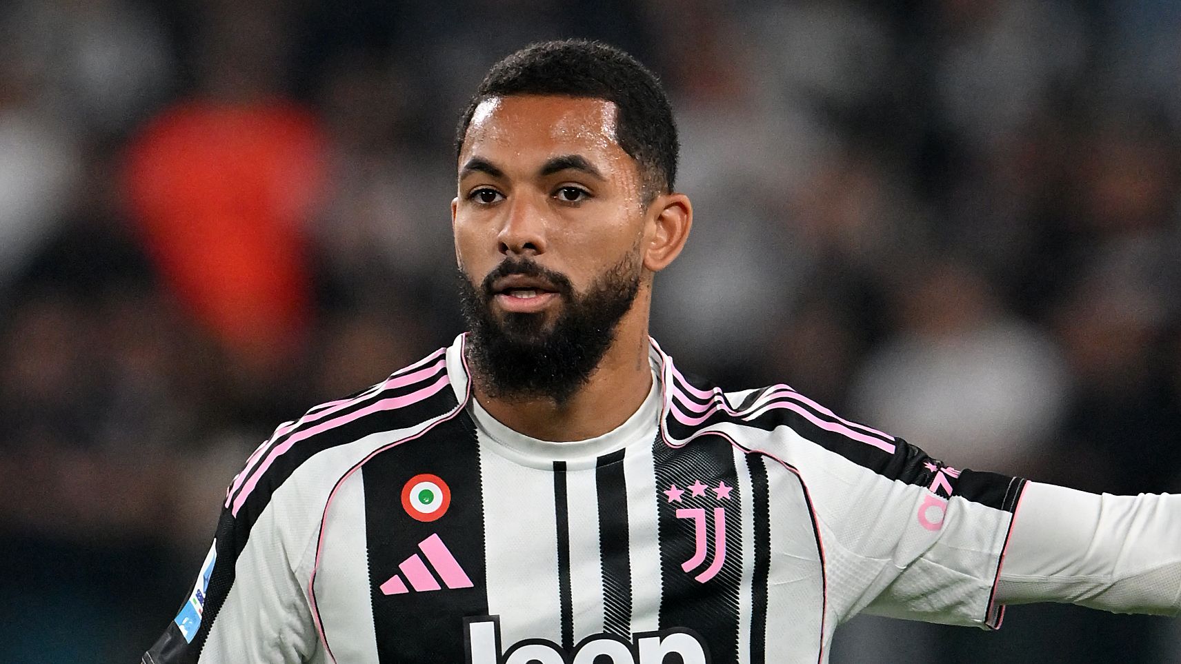 Everton Target Douglas Luiz Amid Man Utd Transfer Setback 2 GettyImages 2215305122