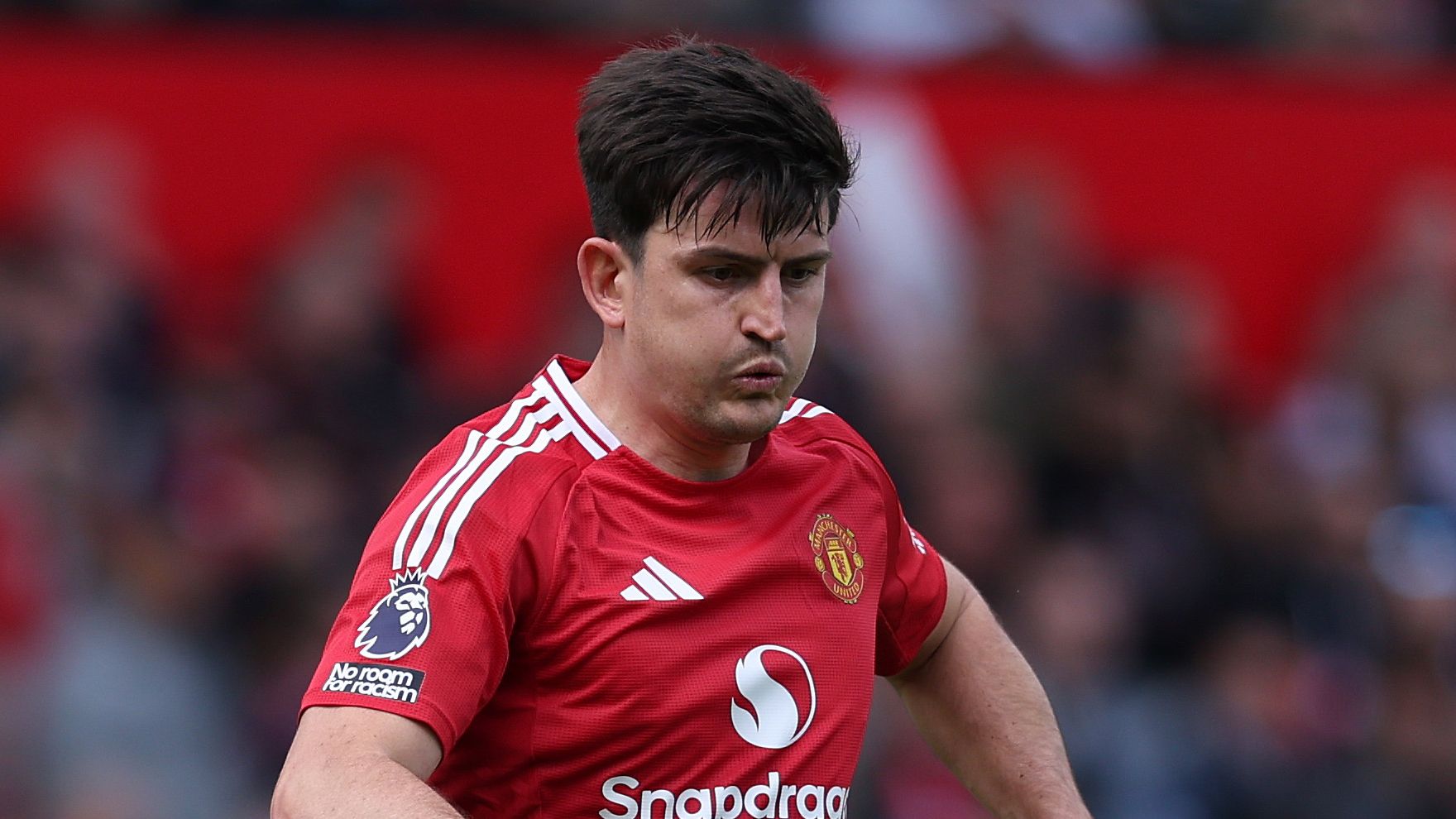 Maguire Set to Rejoin Manchester United Squad After Personal Matter 6 GettyImages 2217472080