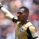 United Plot £5m Move for Botafogo Stopper John Victor 3 GettyImages 2221924063