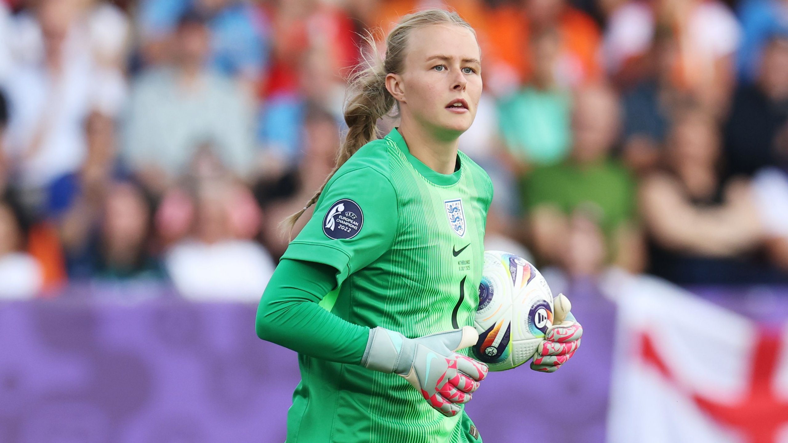 Hannah Hampton Thrives in England Goal at Euro 2025 9 GettyImages 2224304712 scaled