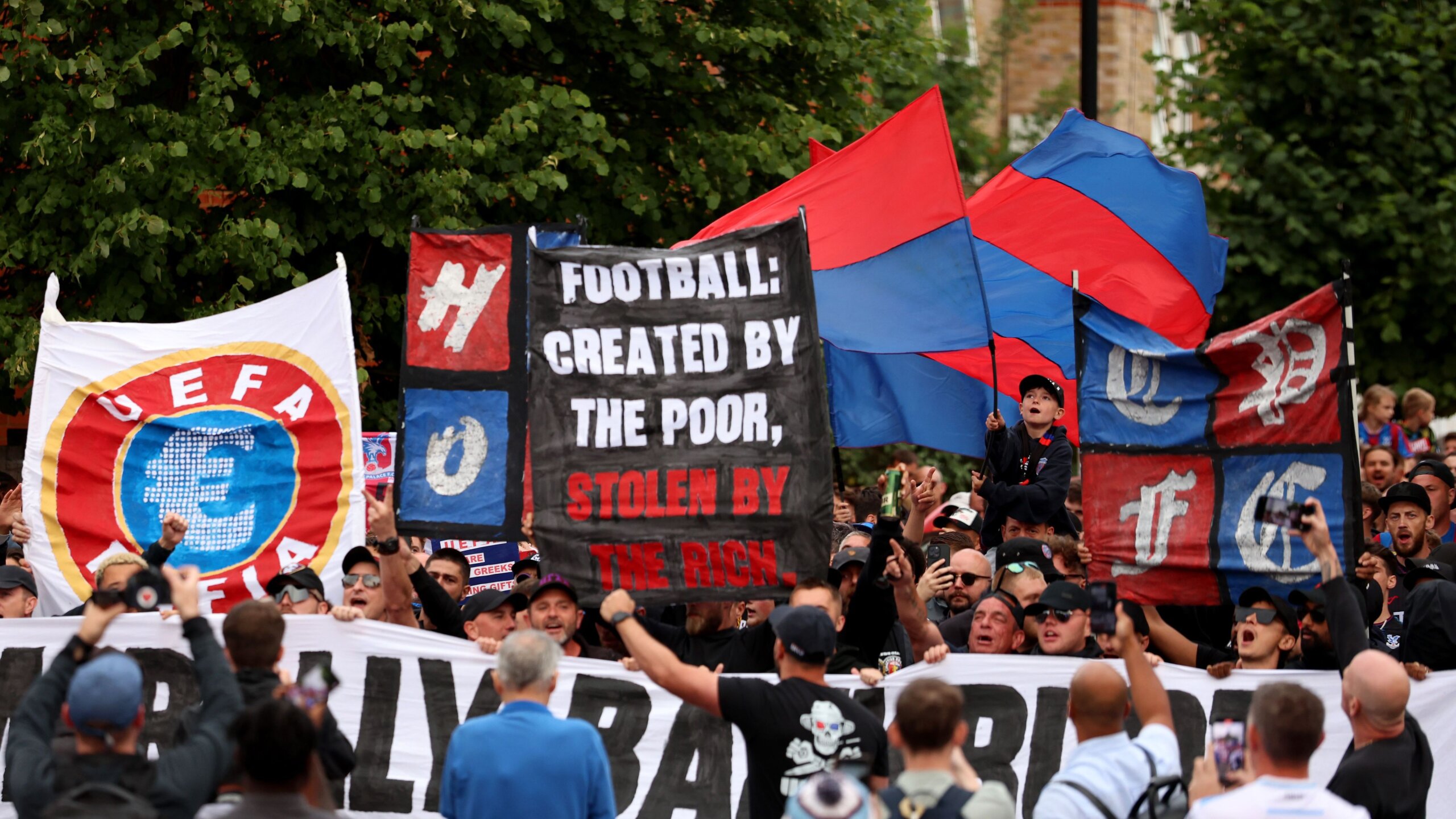 Crystal Palace Fans Protest UEFA Europa League Demotion with Fake Money Stunt 1 GettyImages 2225262698 scaled