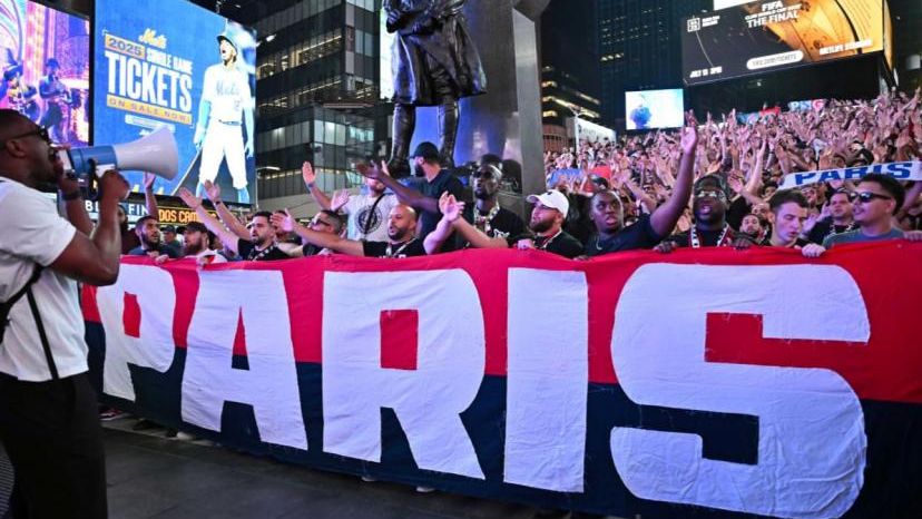 PSG Club World Cup Fever Grips New York City 6 PSG20Times20Square