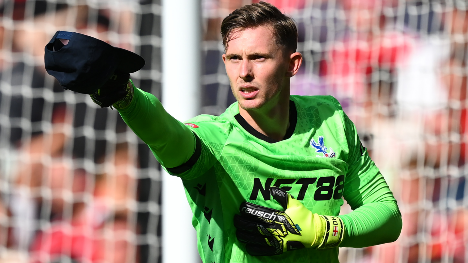 Dean Henderson Celebrates Crystal Palace Fans With £1,000 Pub Gesture 9 GOAL20 20Blank20WEB20 20Facebook20 202025 08 11T075658.920