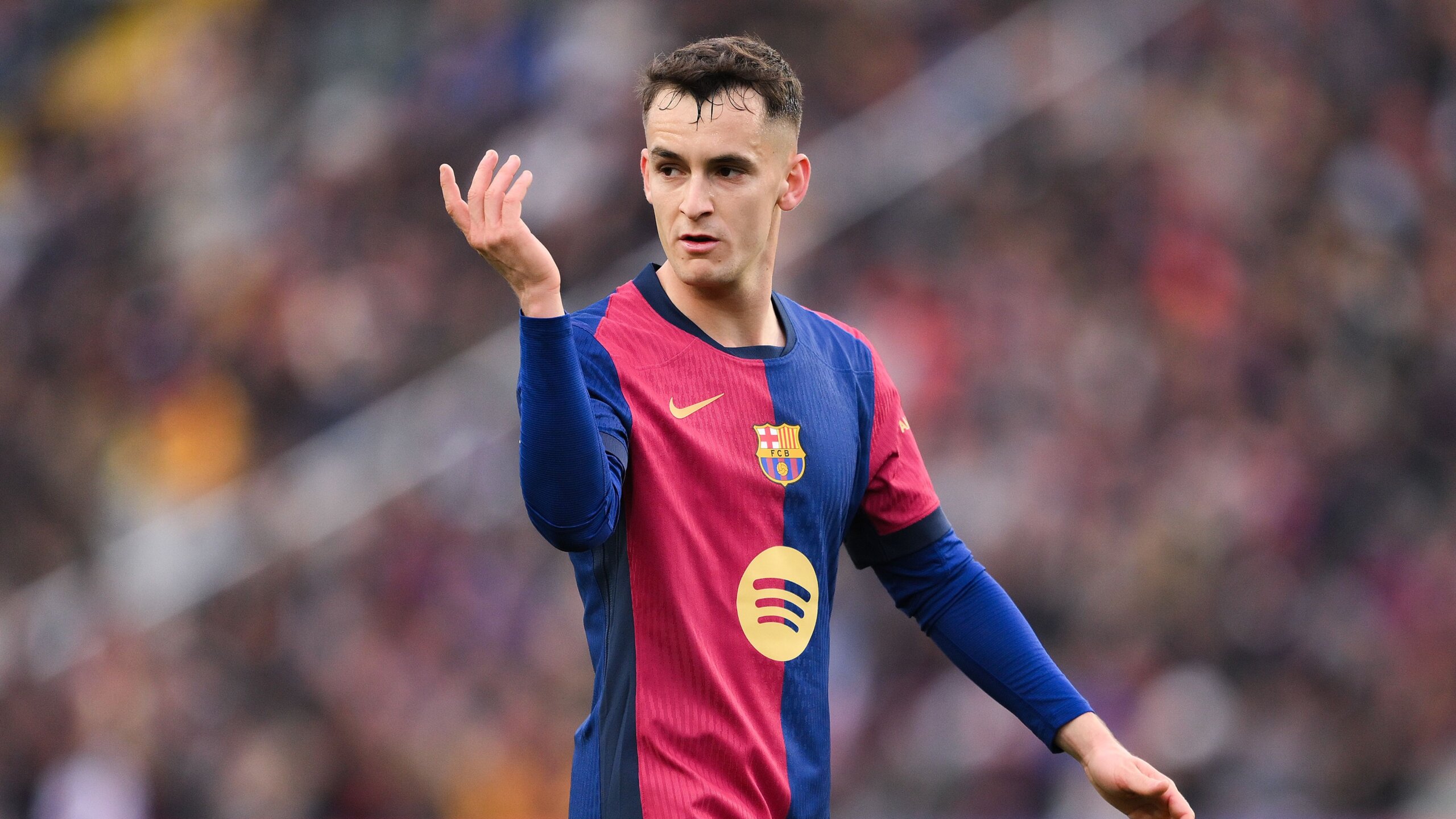 Barcelona Star Marc Casado Praises Transfer Cancellation Over Anti-Catalan Remarks 3 GettyImages 2202871083 scaled
