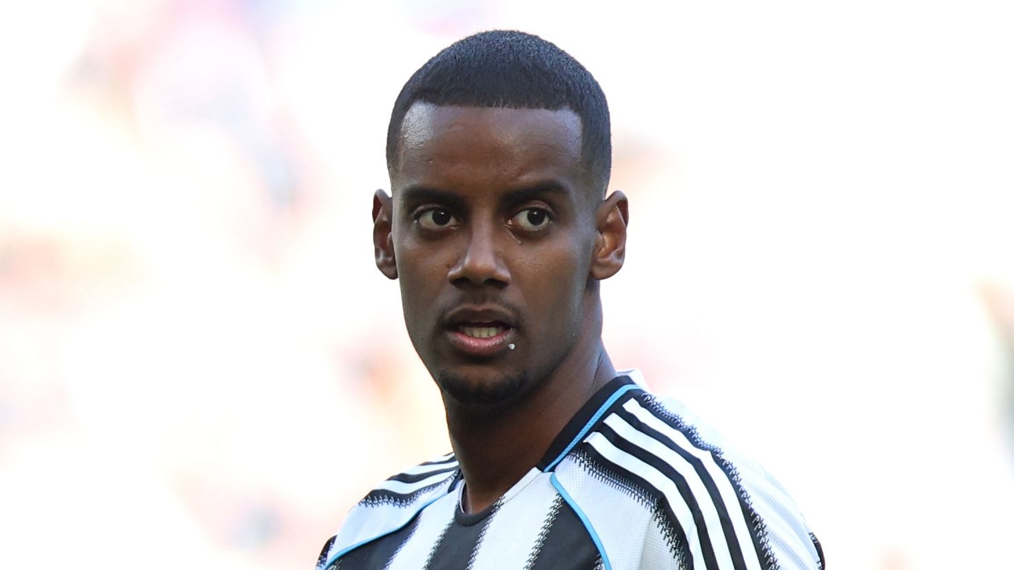 Liverpool Transfer News: Isak Not a Necessity, Say Ex-Reds 7 GettyImages 2217090801