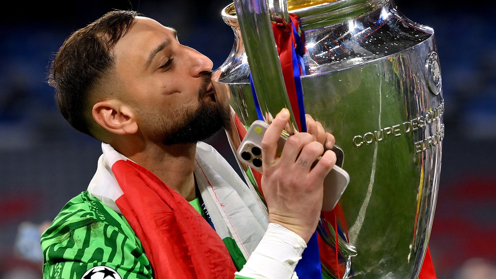 Chelsea Rejects Move for Donnarumma Amid PSG Turmoil 1 GettyImages 2218007947