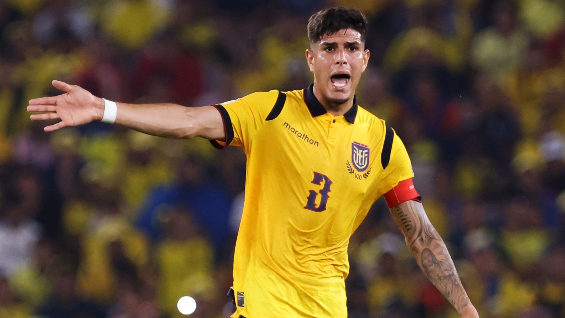 Arsenal and Tottenham in Transfer Race for Piero Hincapie 1 GettyImages 2218835528