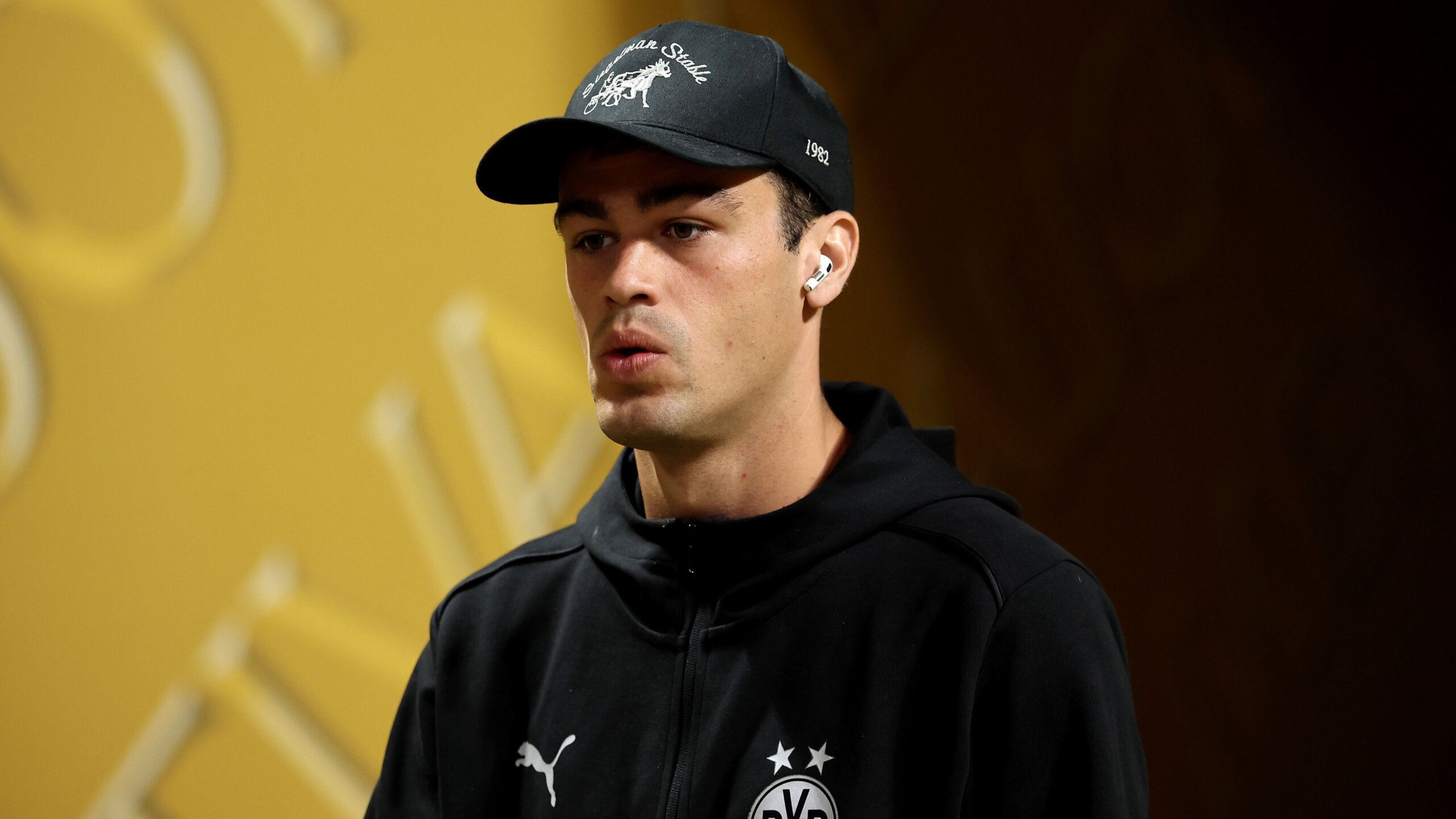 Gio Reyna Bids Emotional Farewell to Borussia Dortmund 9 GettyImages 2223134619 scaled