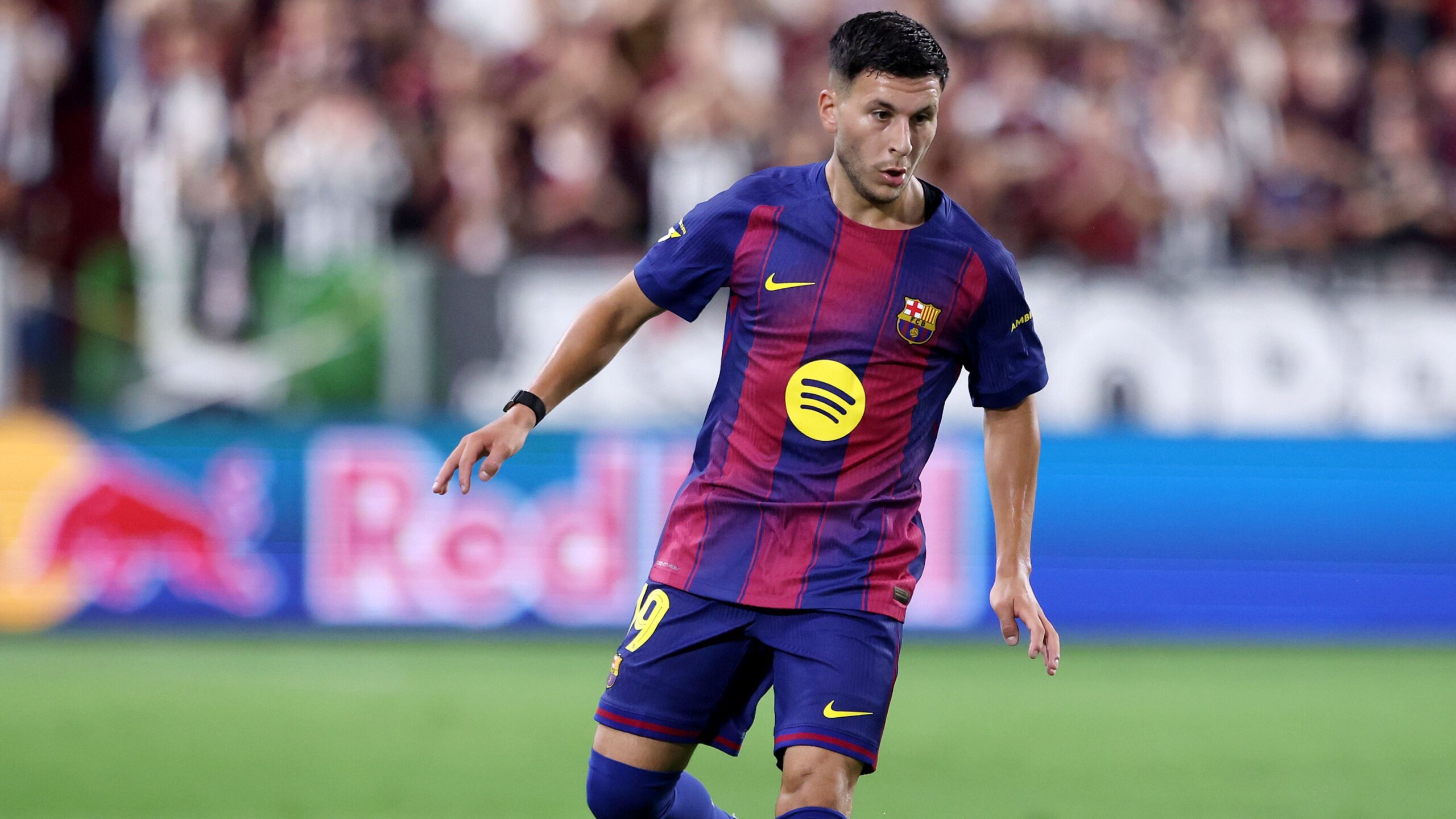 Barcelona Transfer News: Bardghji Faces Uncertain Future 1 GettyImages 2227229864 scaled