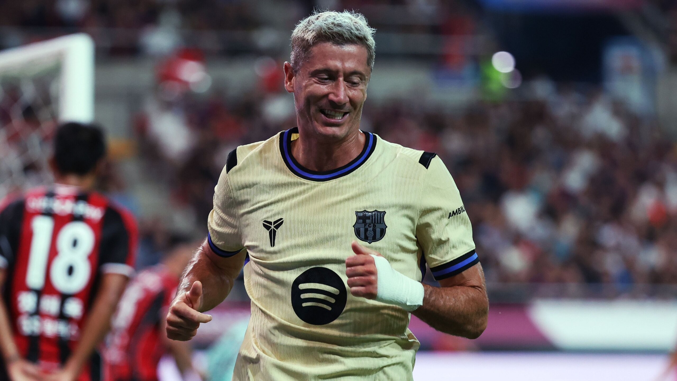 Lewandowski Eyes Barcelona Extension Amid Saudi Interest 1 GettyImages 2227872052 scaled