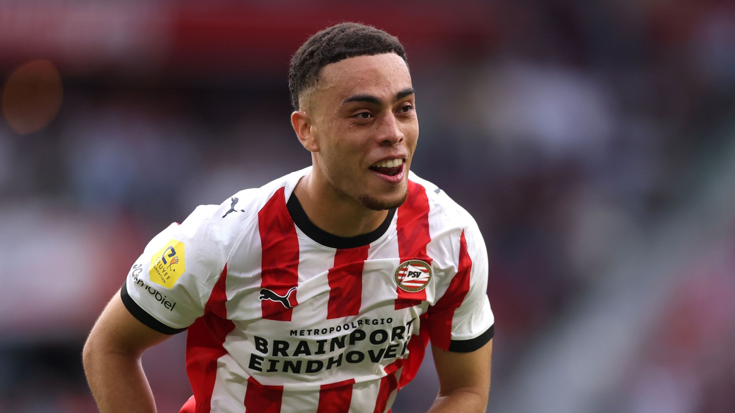 Sergiño Dest Shines in PSV’s Dominant Eredivisie Opener 4 GettyImages 2228357556 scaled