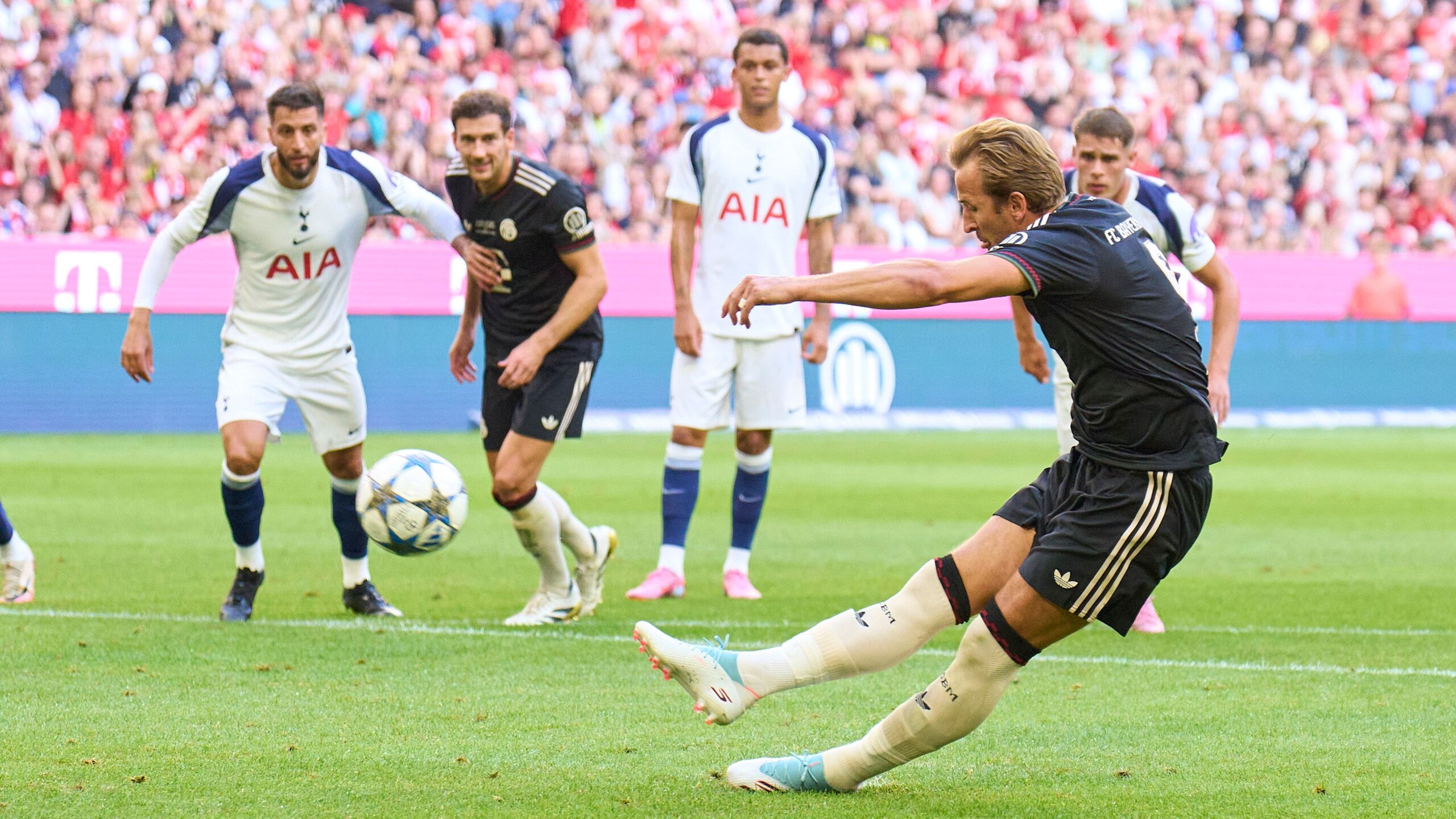 Harry Kane Reflects on Missed Penalty in Bayern's 4-0 Win Over Spurs 4 GettyImages 2228958168 scaled