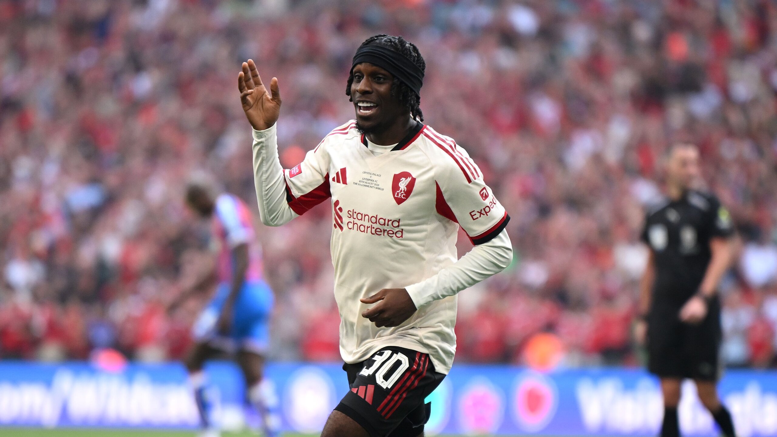 Frimpong's First Liverpool Goal Sparks Leverkusen Reaction 1 GettyImages 2229388428 scaled