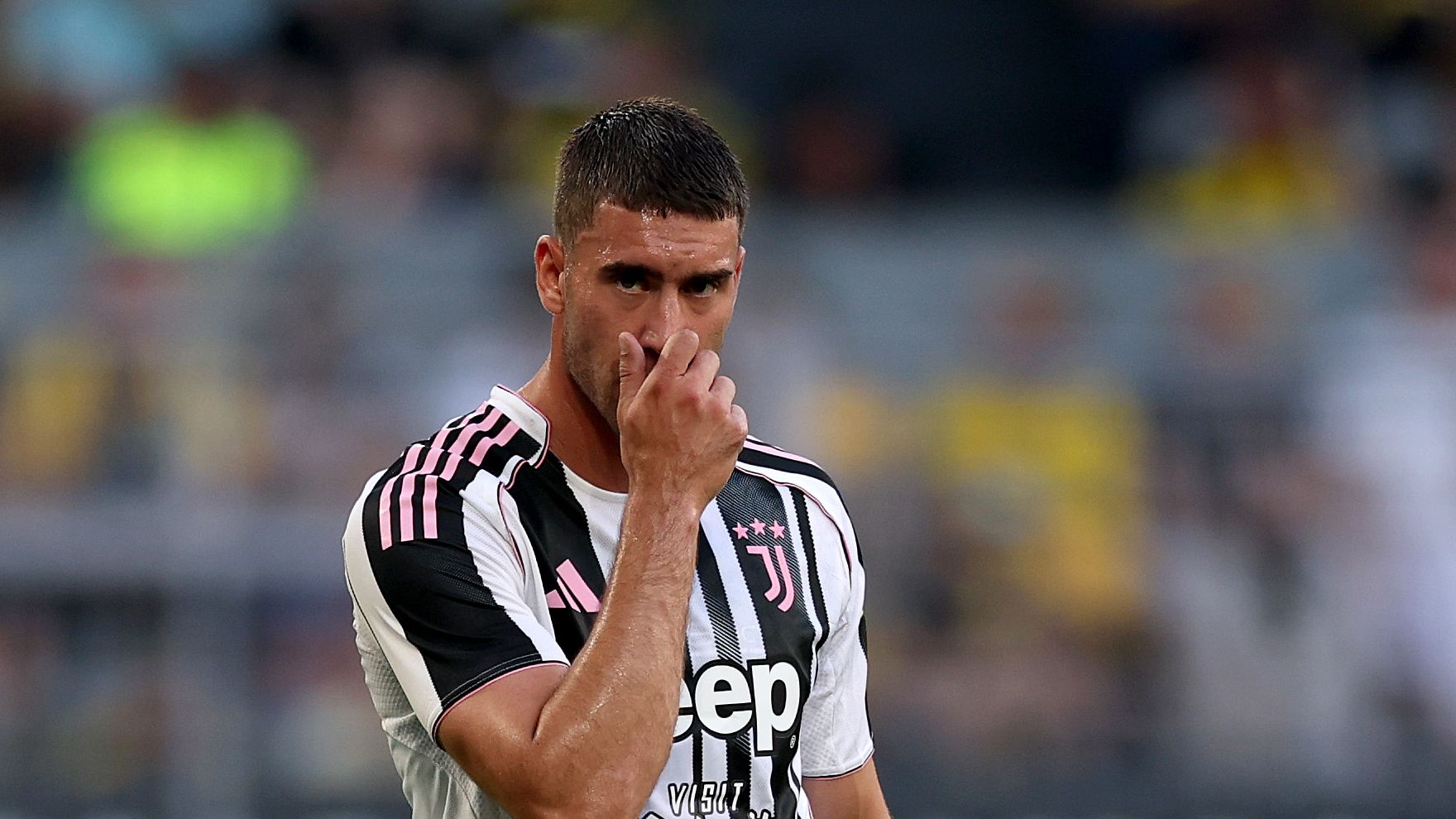 Vlahovic Faces Juventus Bench as Transfer Standoff Continues 8 GettyImages 2229532718