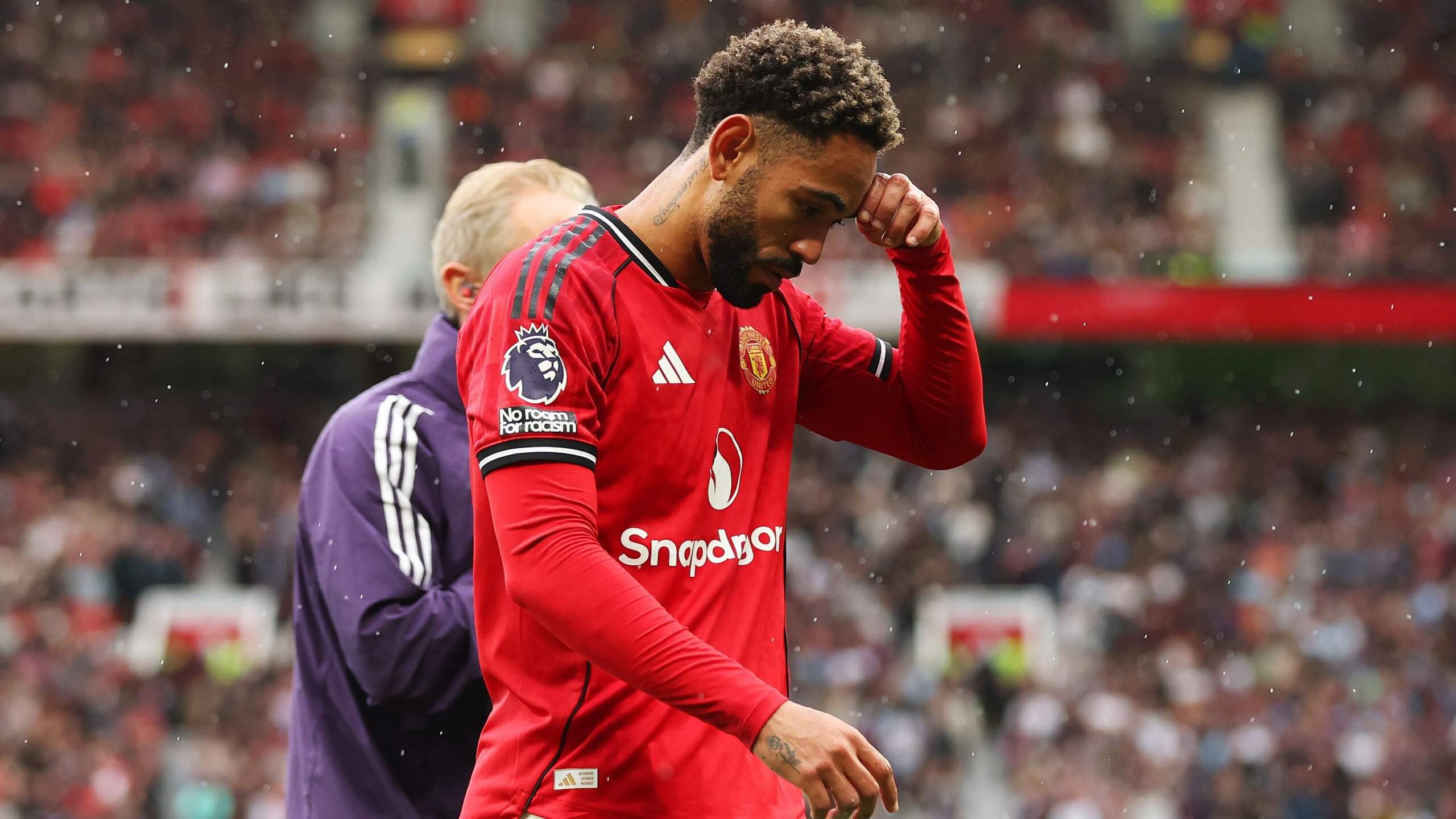 Matheus Cunha Injury Hits Man Utd Ahead of City Derby 2 GettyImages 2232858660 scaled