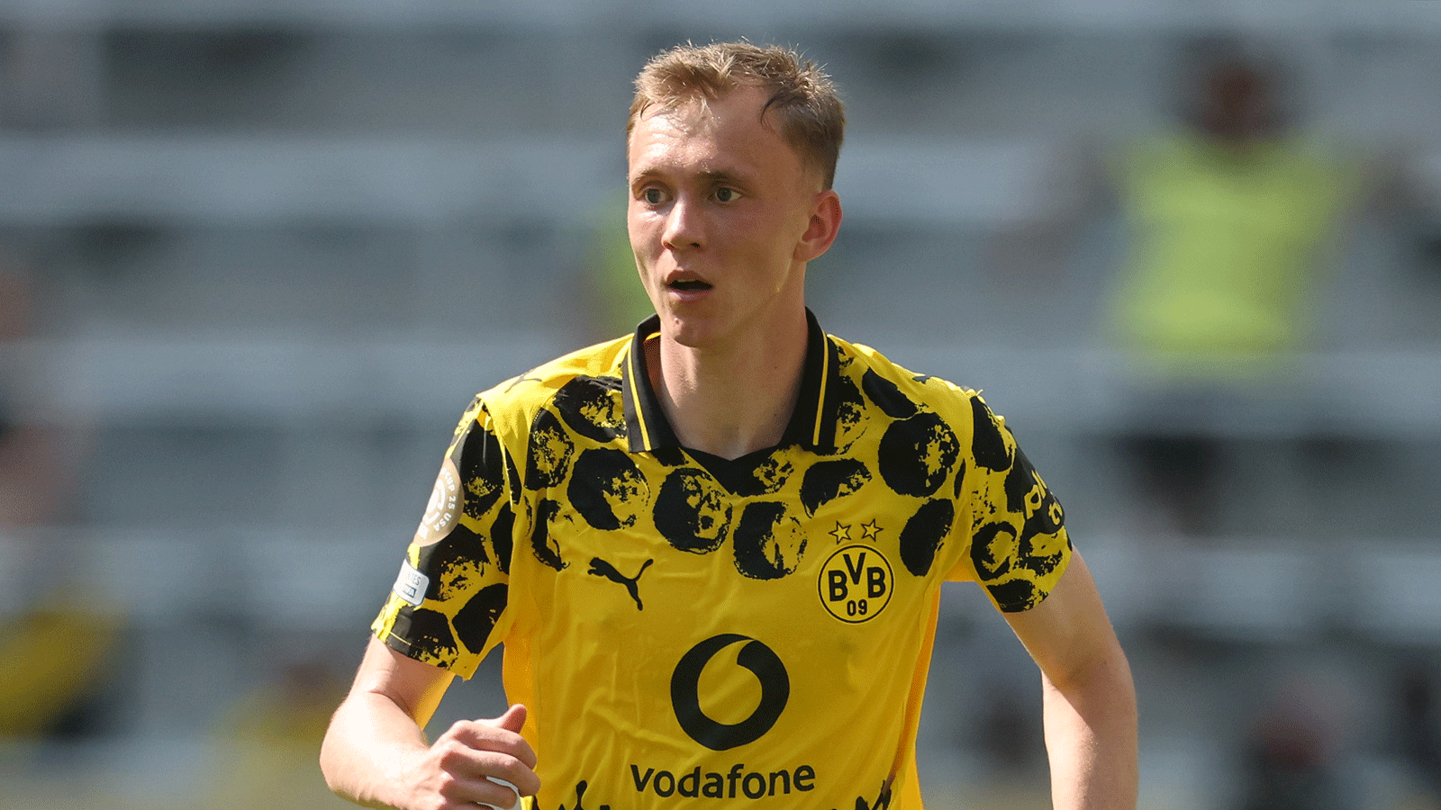 Max Beier Dismisses €70m Brentford Transfer Rumors 5 06 9