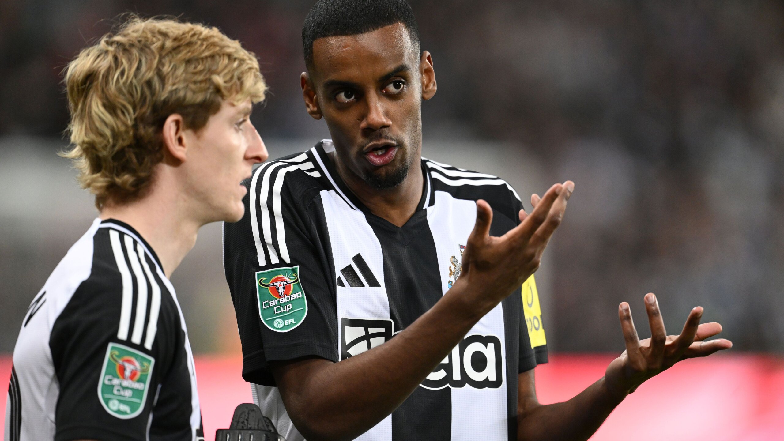 Anthony Gordon Bids Emotional Farewell to Alexander Isak After Record Liverpool Move 1 GettyImages 2197877609 scaled