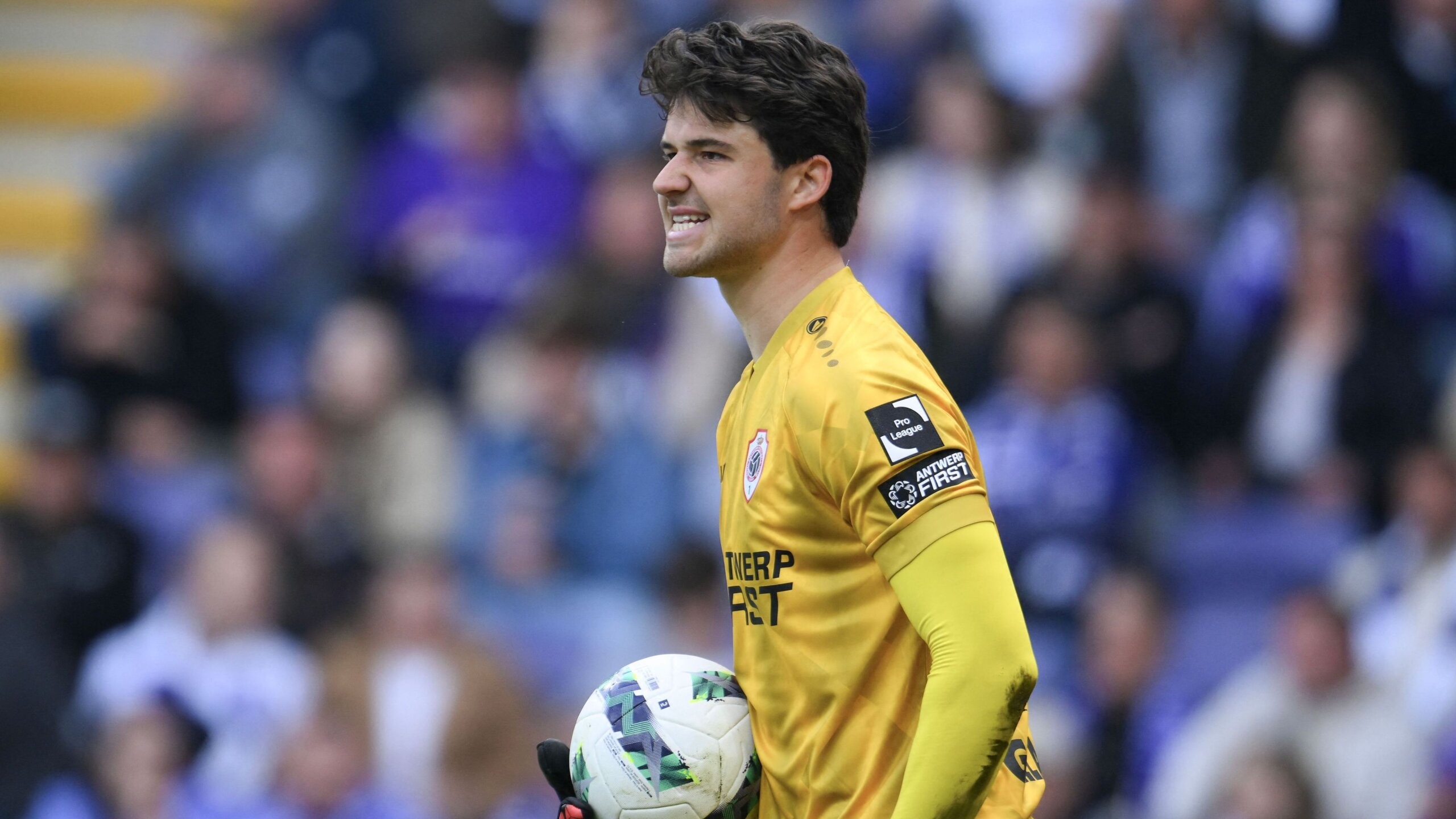 Man Utd Betting Big on Senne Lammens Amid Premier League Doubts 5 GettyImages 2210496048 scaled