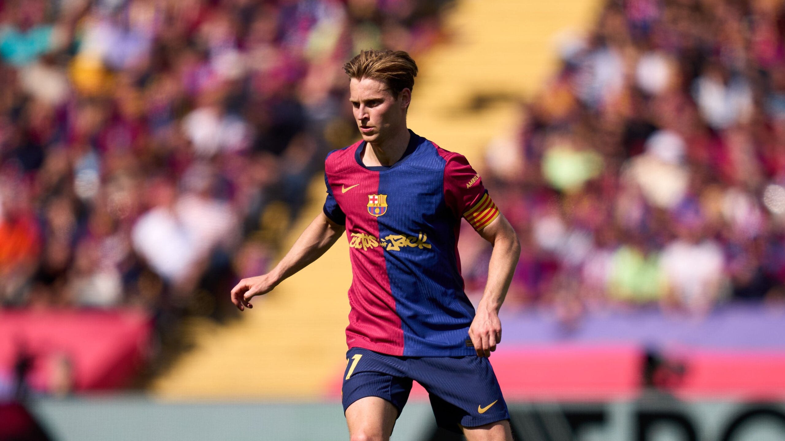 Hansi Flick Adopts Cautious Approach with Frenkie de Jong 5 GettyImages 2214592355 scaled