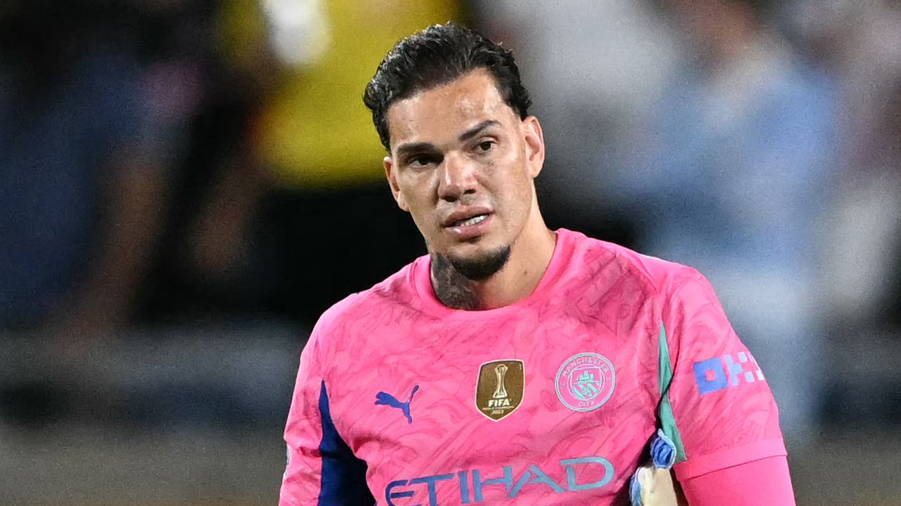 Ederson Completes €14m Transfer From Man City to Fenerbahce 4 GettyImages 2222243783