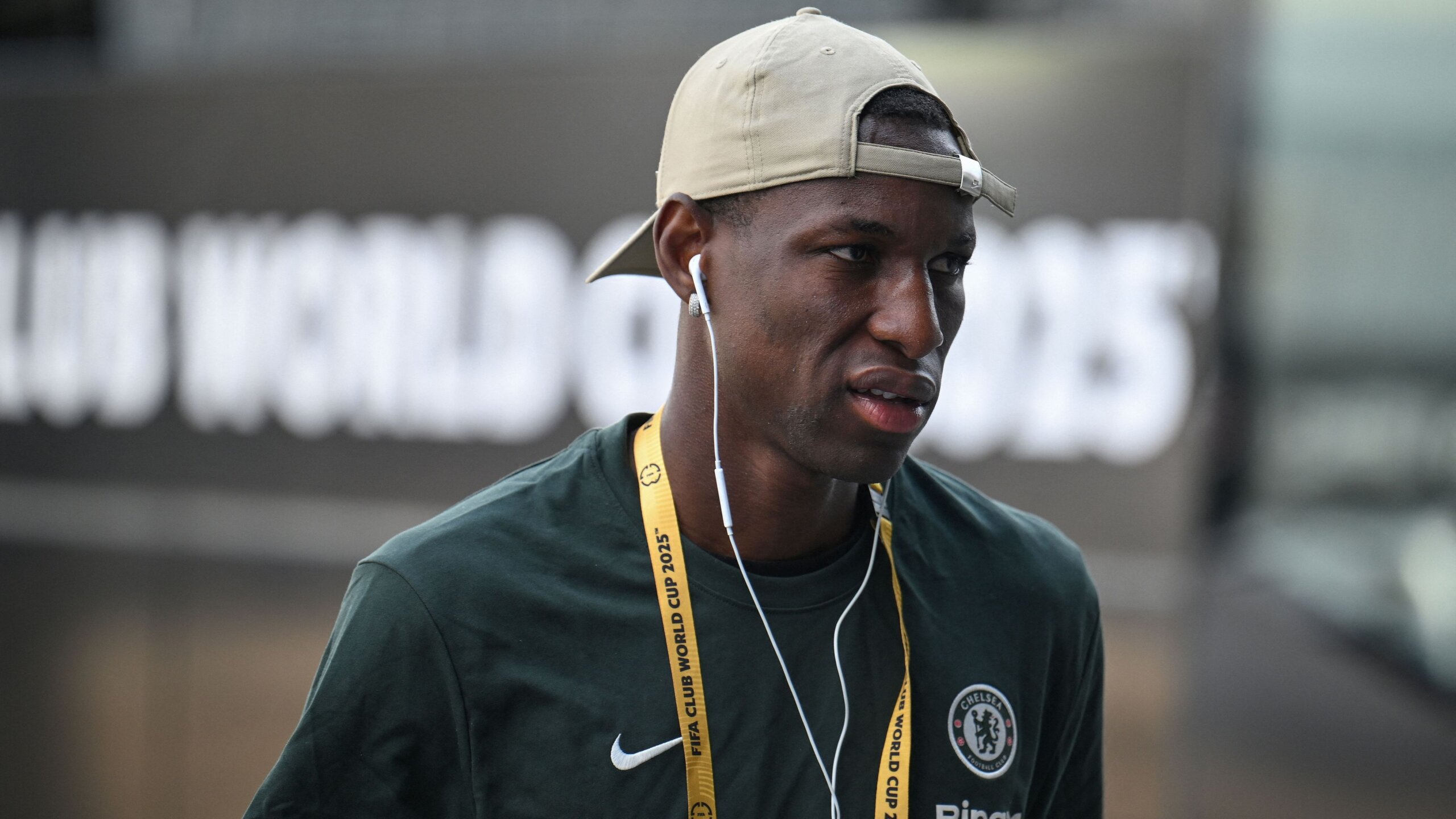 Nicolas Jackson Bayern Munich Move Back On as Talks Resume 5 GettyImages 2223528993 scaled