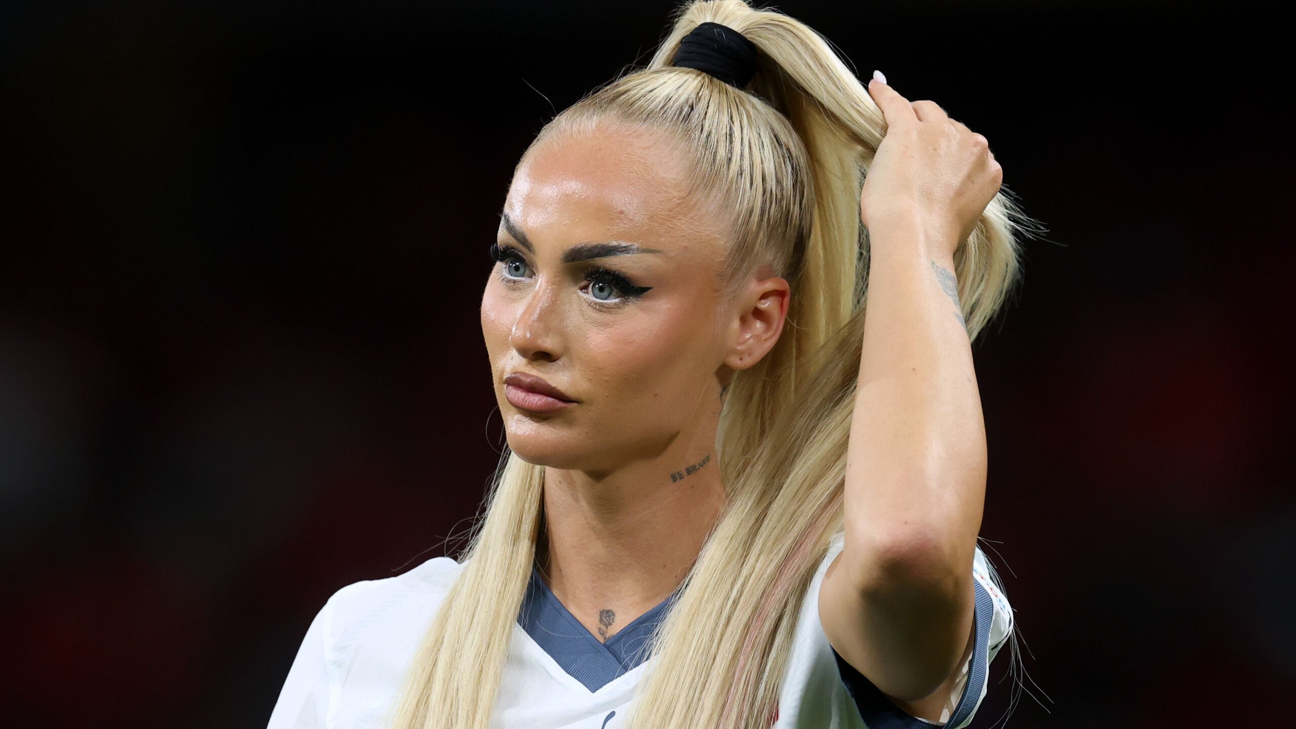 Alisha Lehmann Nets First Como Women Goal with Iconic Celebration 8 GettyImages 2225871207 scaled