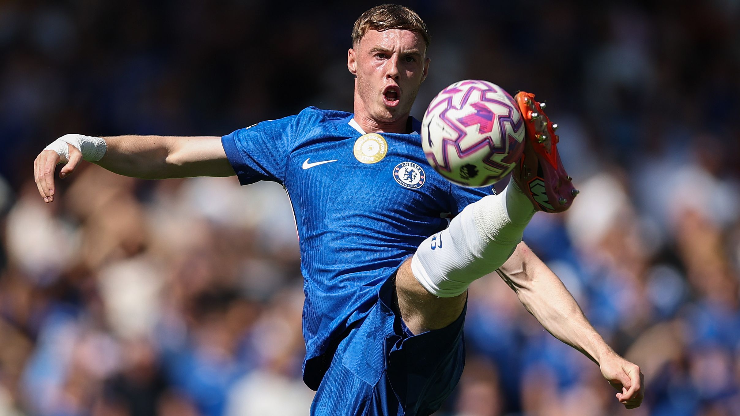 Cole Palmer Injury Update: Chelsea Star Set for Quick Return 8 GettyImages 2230715428