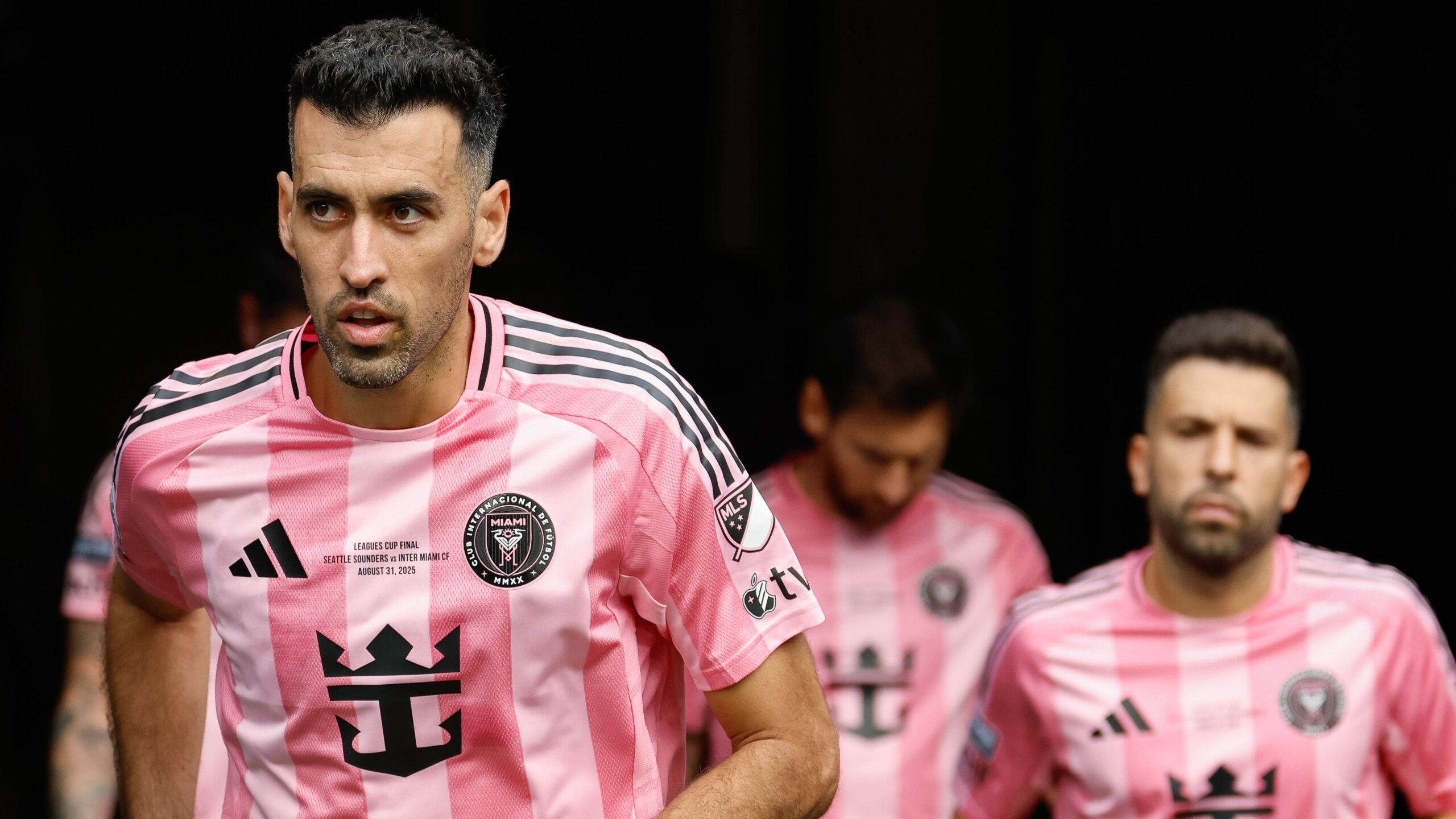 Busquets Retirement Ignites Inter Miami’s MLS Cup Ambition 2 GettyImages 2233794876 scaled