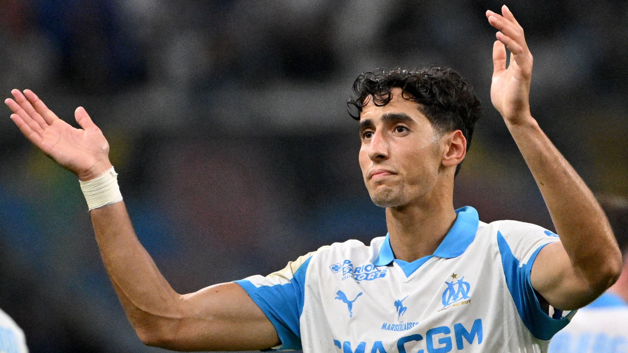 Aguerd Shines as Marseille Stun PSG in Thrilling Le Classique 2 GettyImages 2234411457 scaled