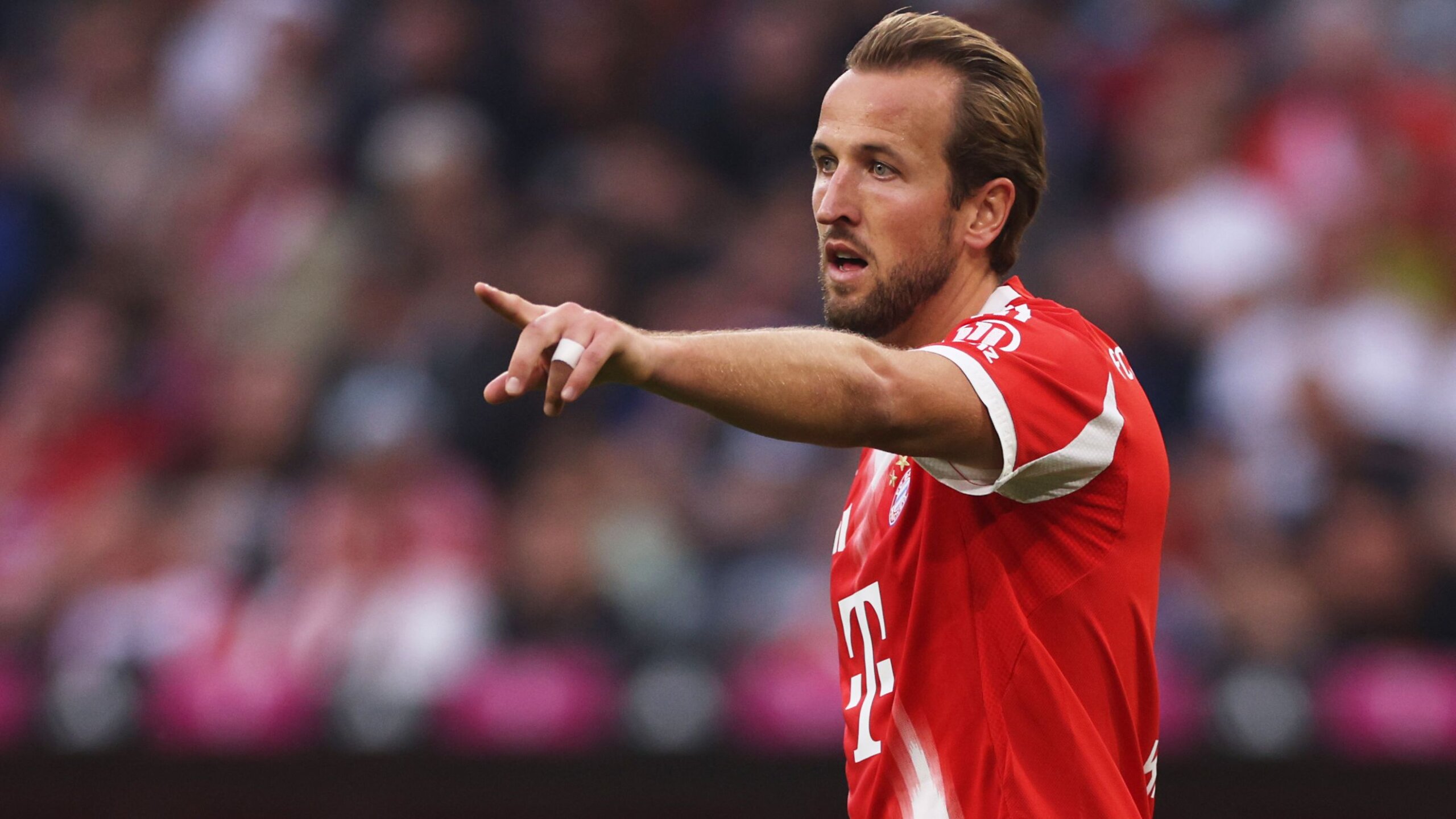 Harry Kane Shines as Bayern Munich Thrash Hamburg 5-0 5 GettyImages 2235226037 scaled