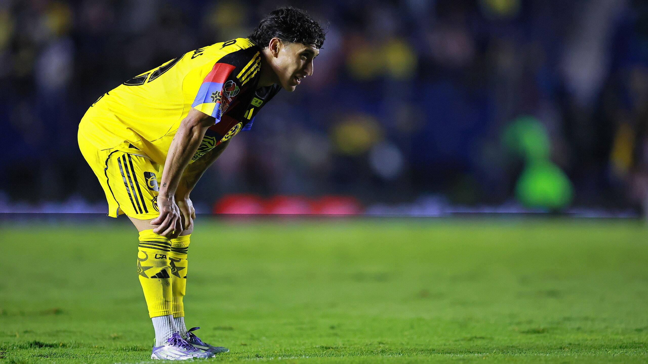 América Stunned by Chivas in El Clásico Nacional Setback 5 GettyImages 2235307736 scaled