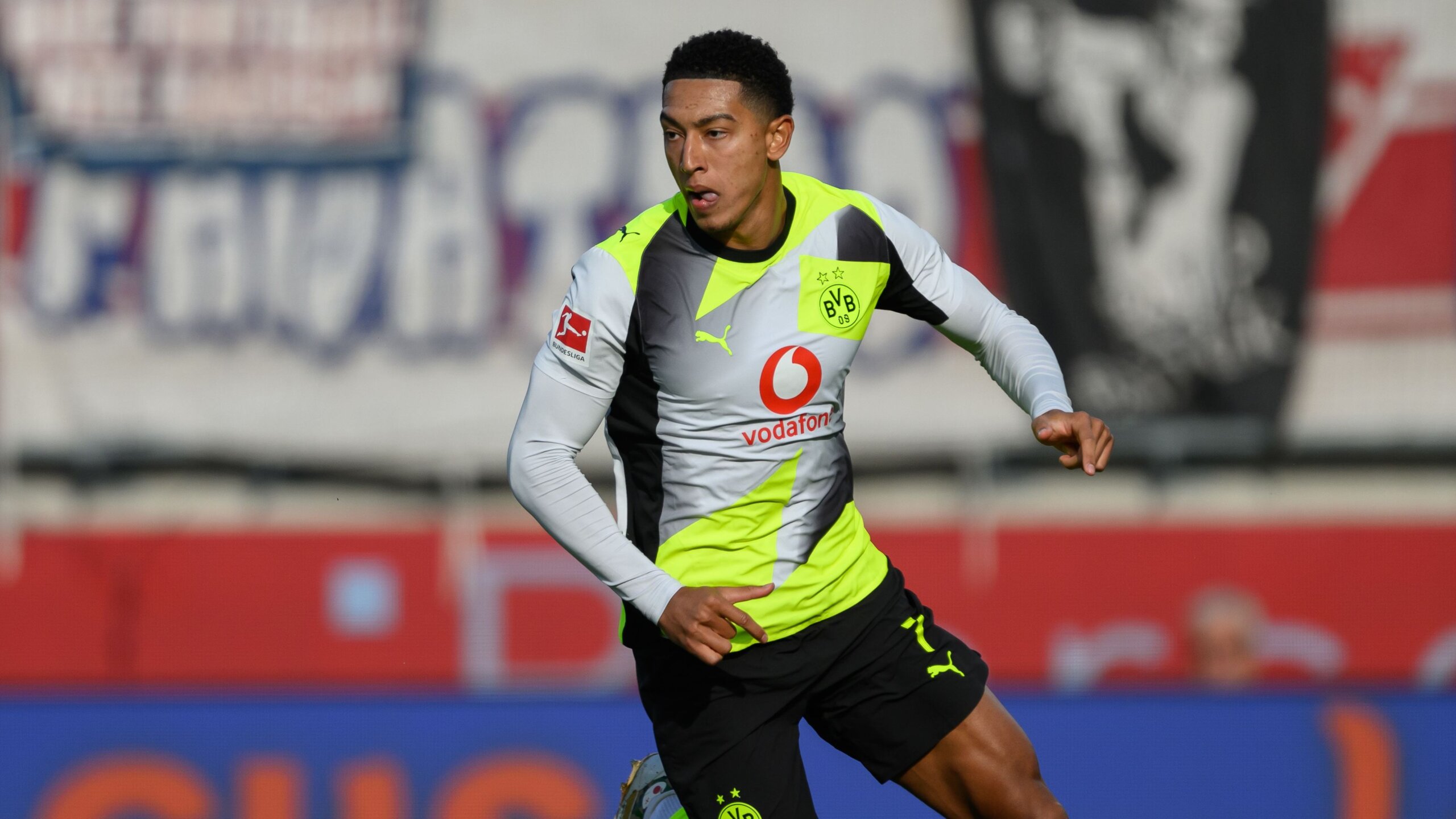 Dortmund Away Kit Sparks Fan Outcry and Club Response 3 GettyImages 2235321423 scaled