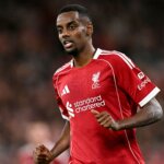 Alexander Isak Earns Support from Arne Slot After Liverpool Defeat 3 GettyImages 2235422284