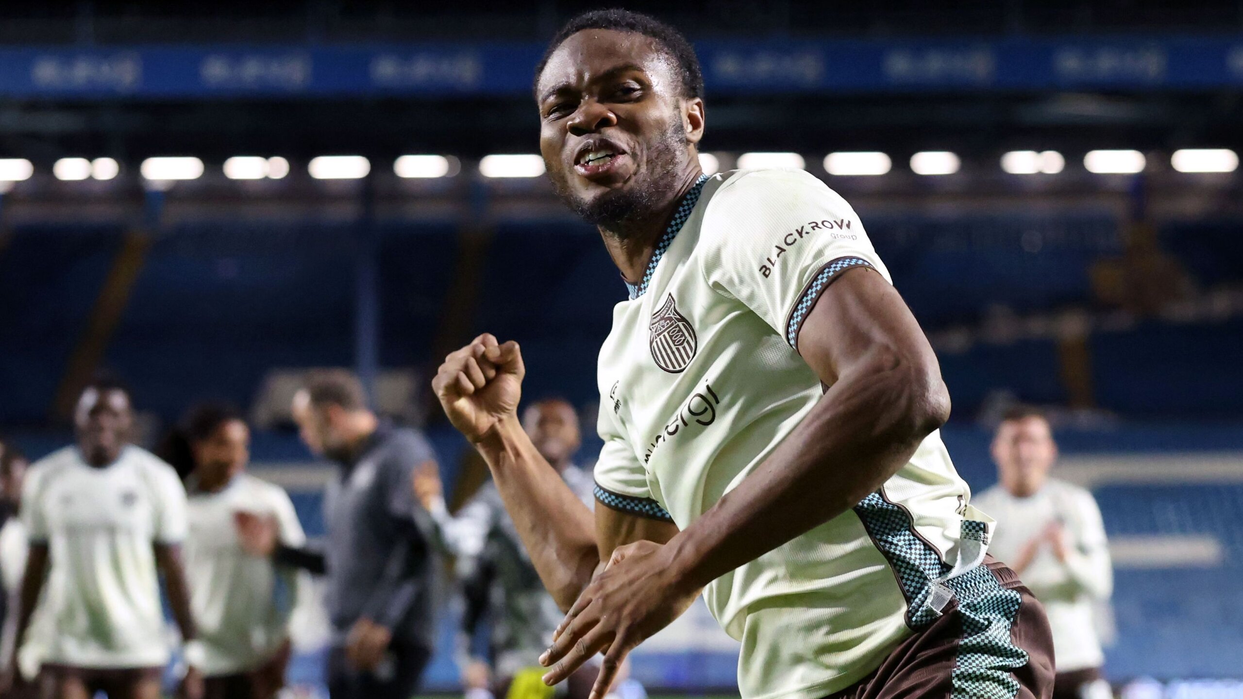 Grimsby Town Stun Sheffield Wednesday in Carabao Cup Upset 1 GettyImages 2235809282 scaled