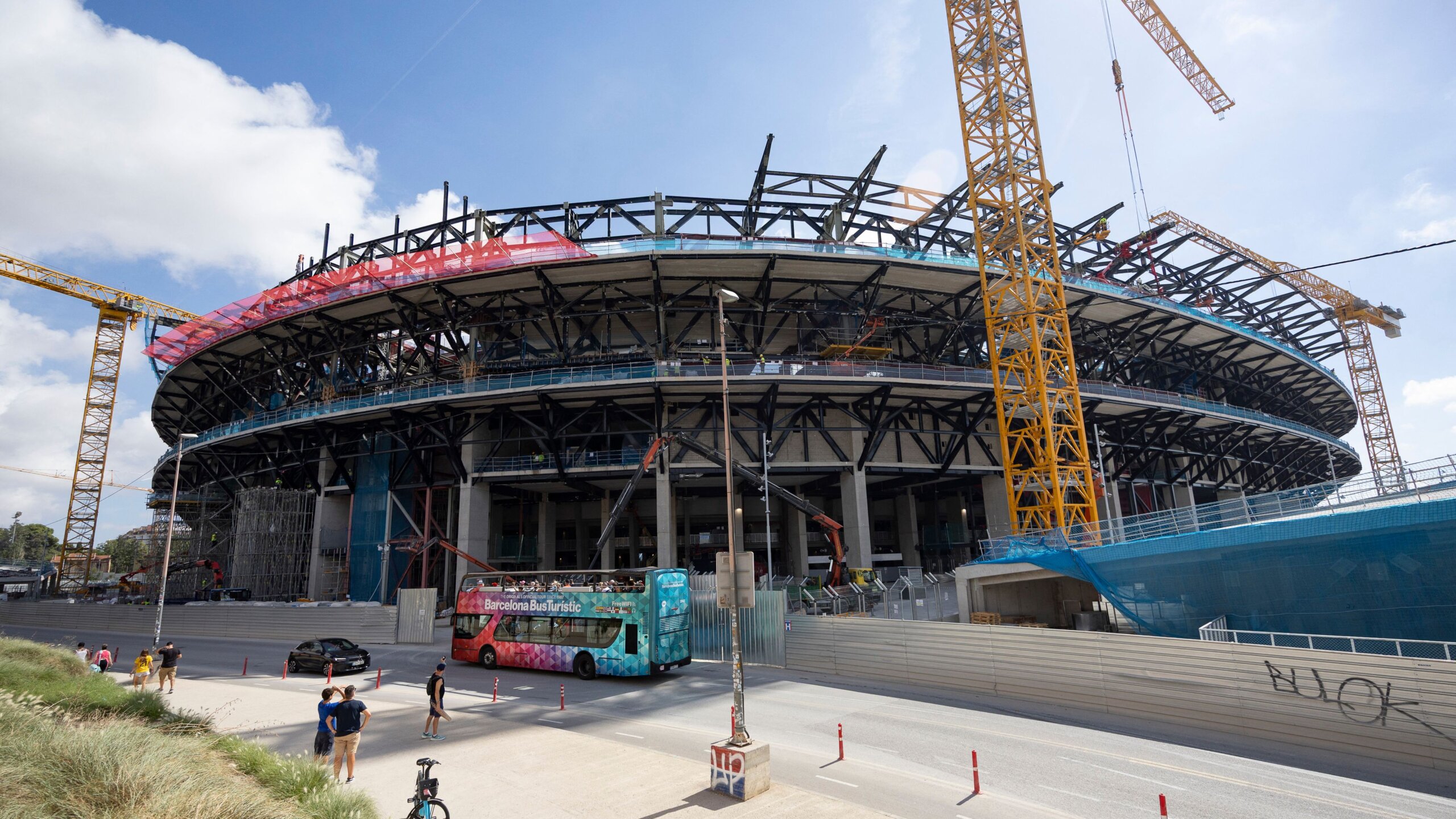 Barcelona Stadium Switch Confirmed as Camp Nou Return Blocked 1 GettyImages 2235852938 scaled