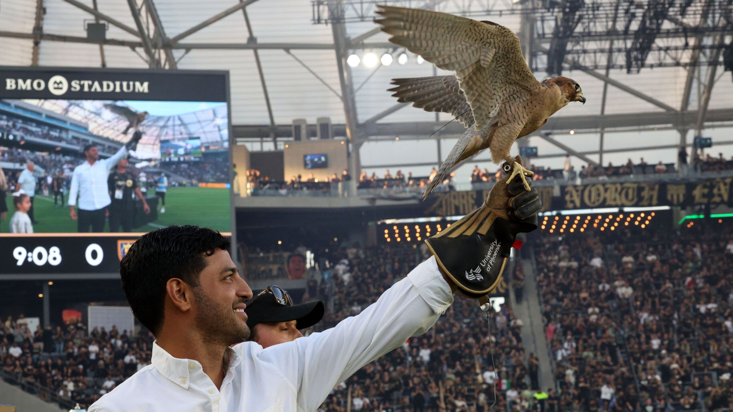 Carlos Vela Honored by LAFC in Emotional Legacy Tribute 8 GettyImages 2236181580 scaled