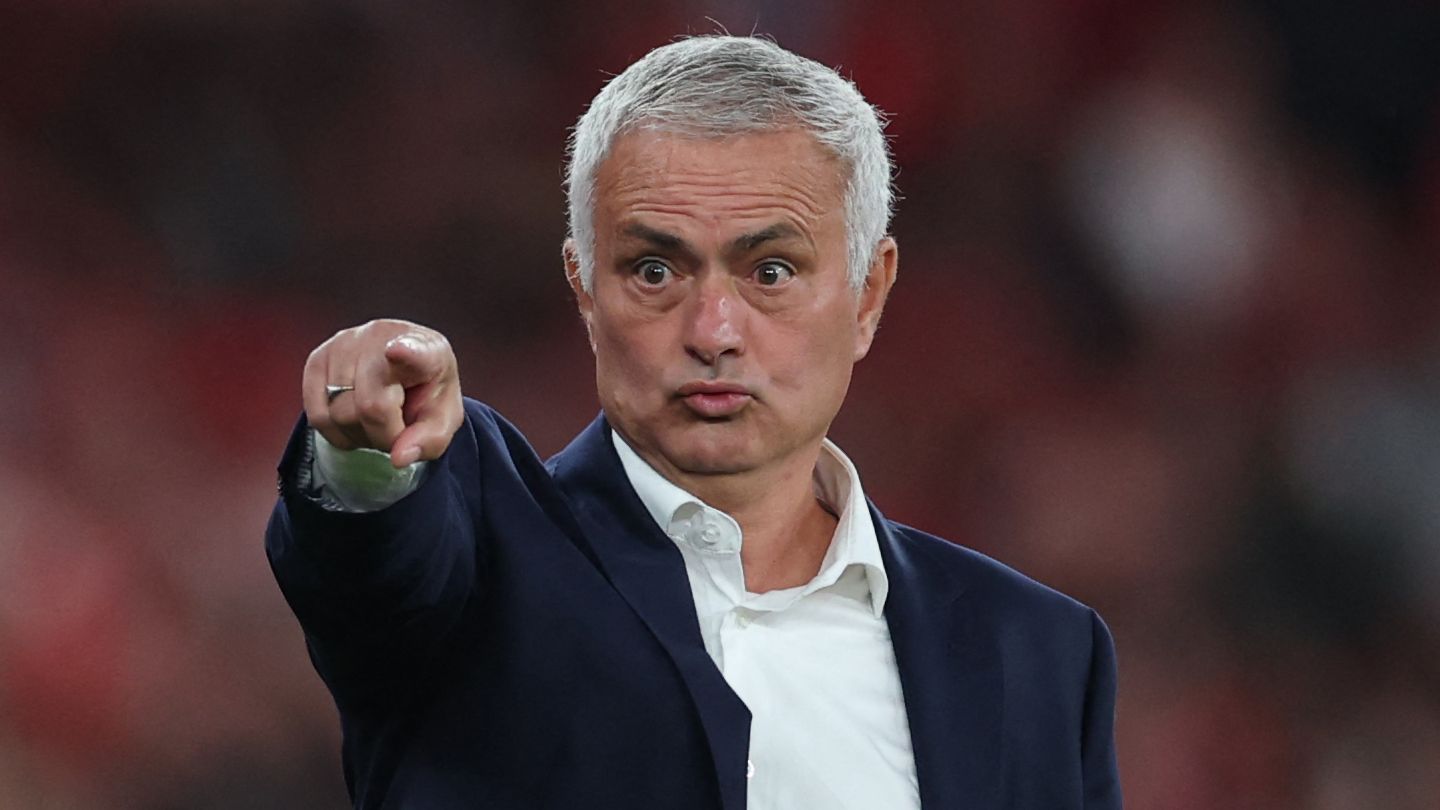 Benfica Stand with Jose Mourinho Amid Referee Controversy 3 GettyImages 2236542481 1