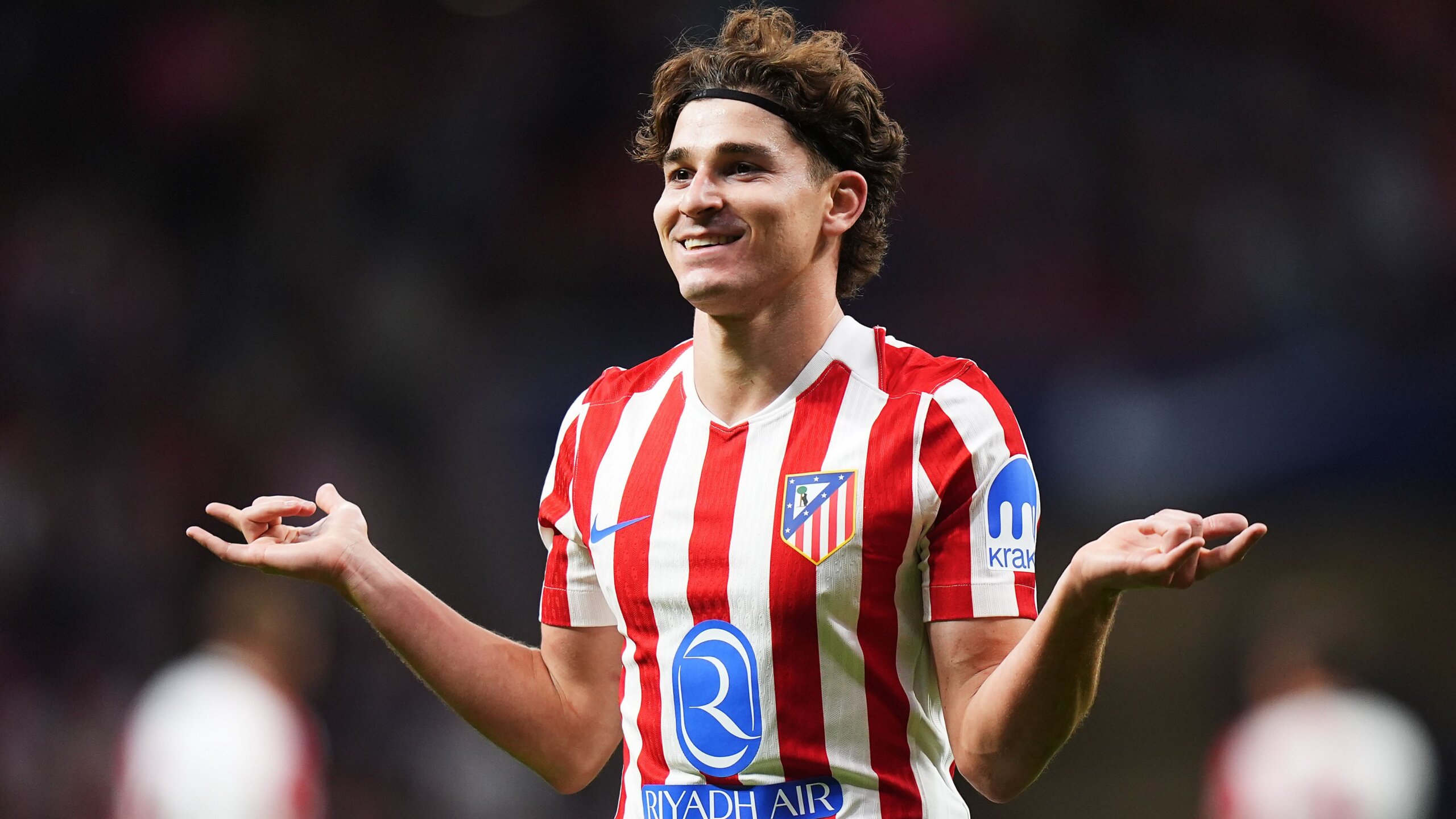Julian Alvarez Quells Rift Rumors With Hat-Trick Heroics 5 GettyImages 2237195872 scaled