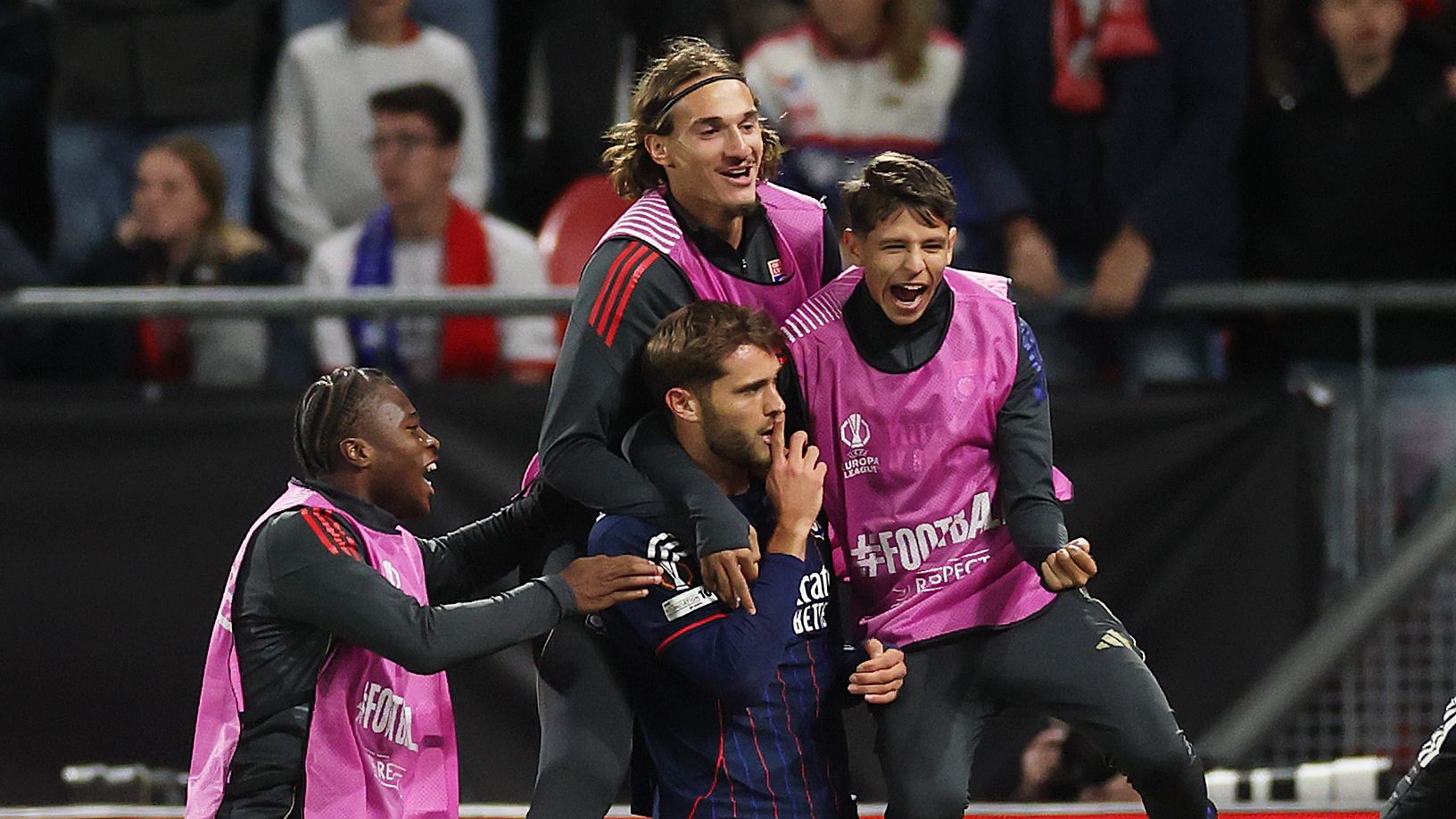 Tanner Tessmann Strikes Brilliant Long-Range Goal for Lyon in Europa League Win 7 GettyImages 2237399148