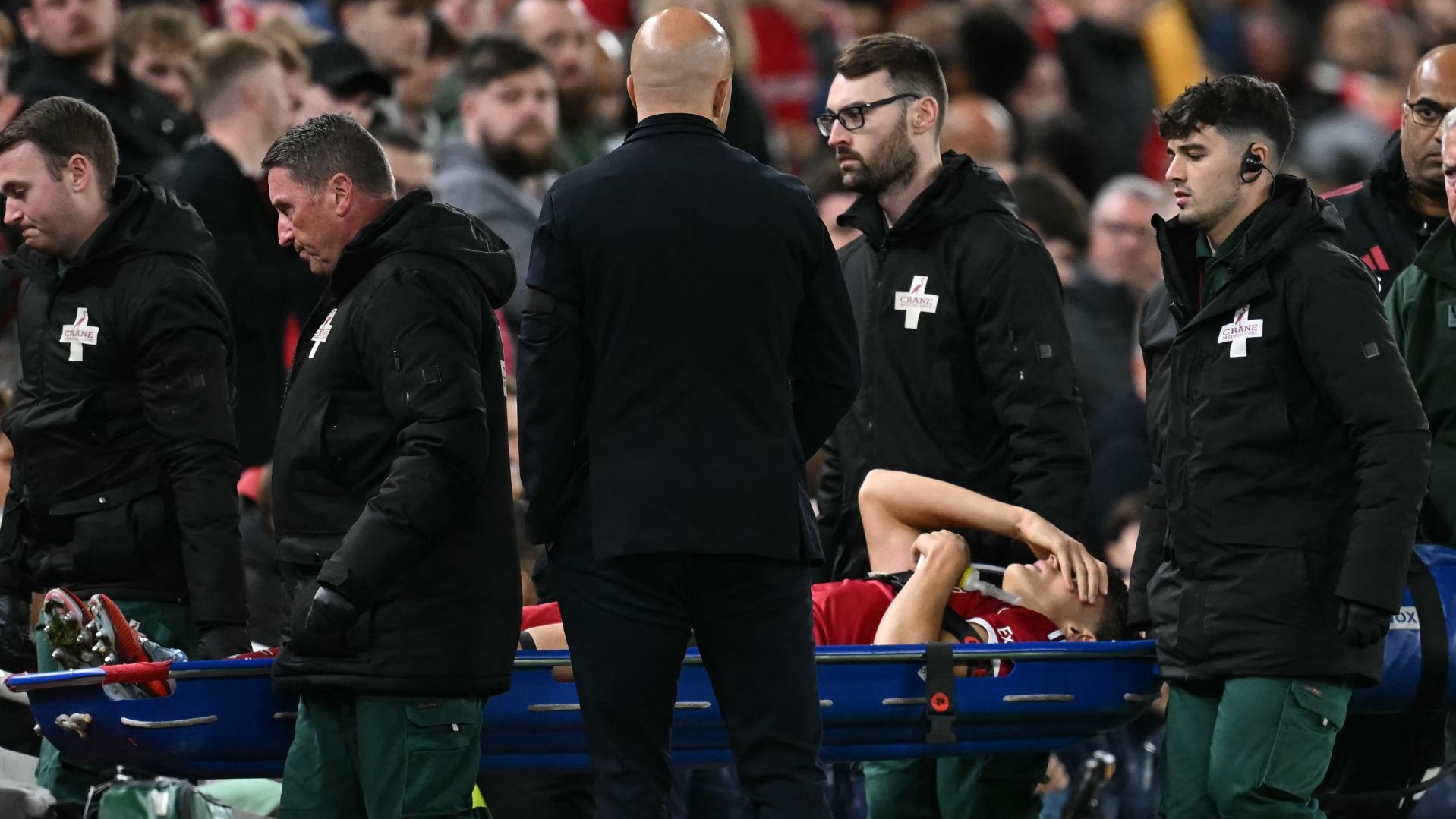 Liverpool Summer Signing Giovanni Leoni Suffers Season-Ending ACL Injury 2 leoni20liverpool