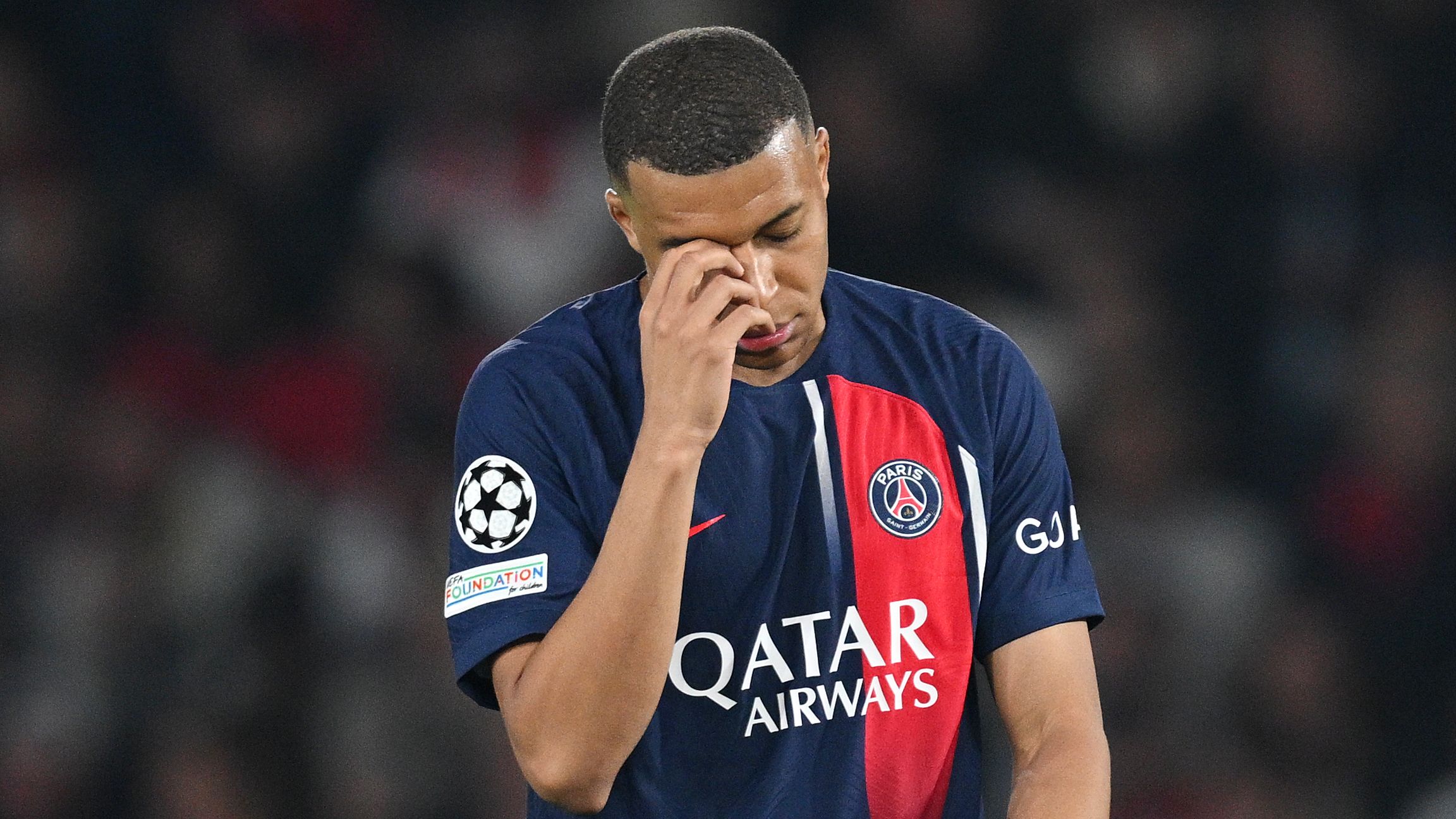 Mbappe’s PSG Struggles: The Human Cost of Fame 8 GettyImages 2151944650