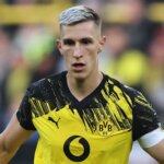 Borussia Dortmund eager to tie 'future captain' to new contract but Germany legend urges defender to make Bayern Munich transfer instead 2 GettyImages 2239232505