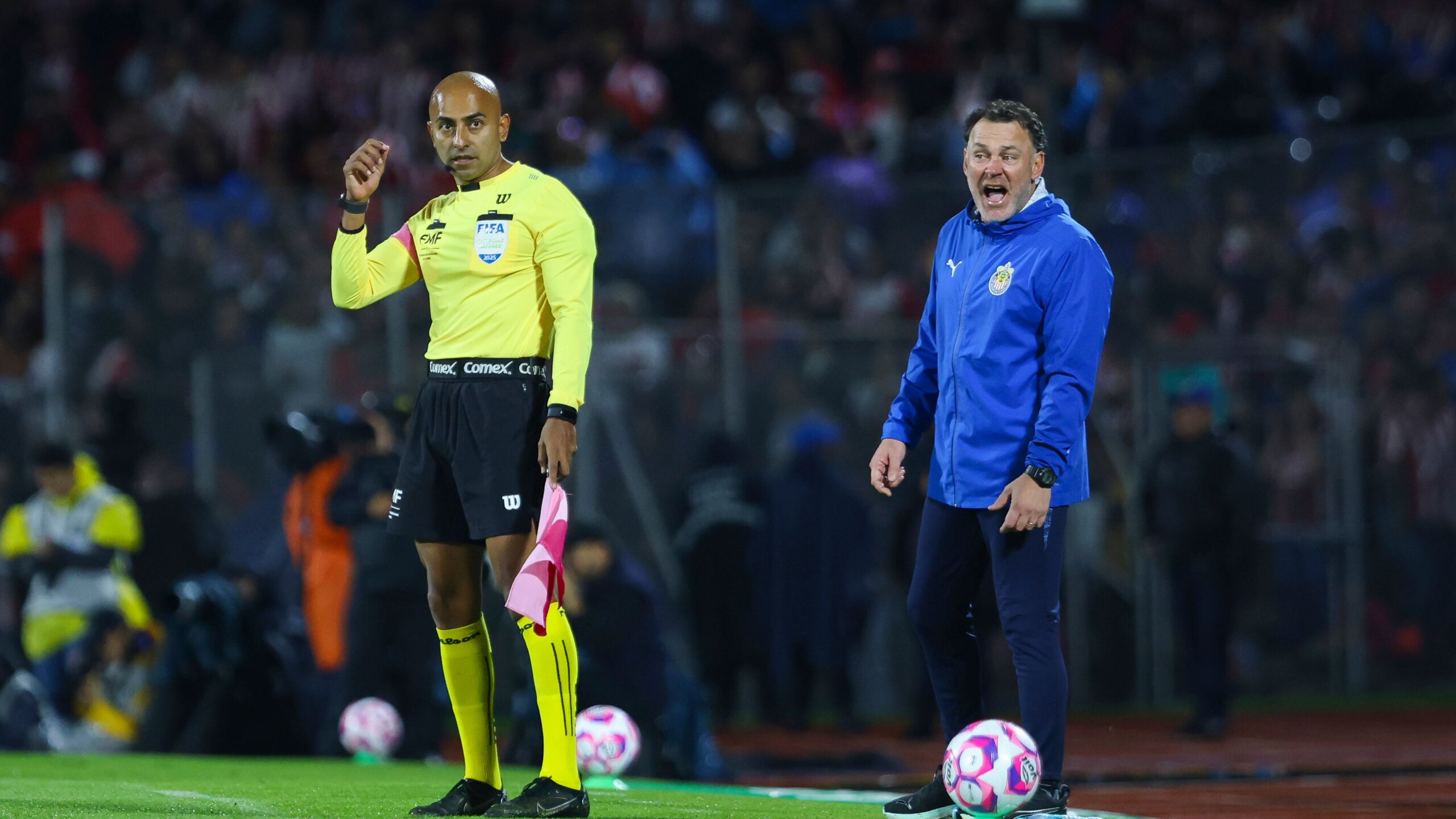 Milito’s Chivas Edge Pumas to Keep Playoff Hopes Alive 1 GettyImages 2239468877 scaled