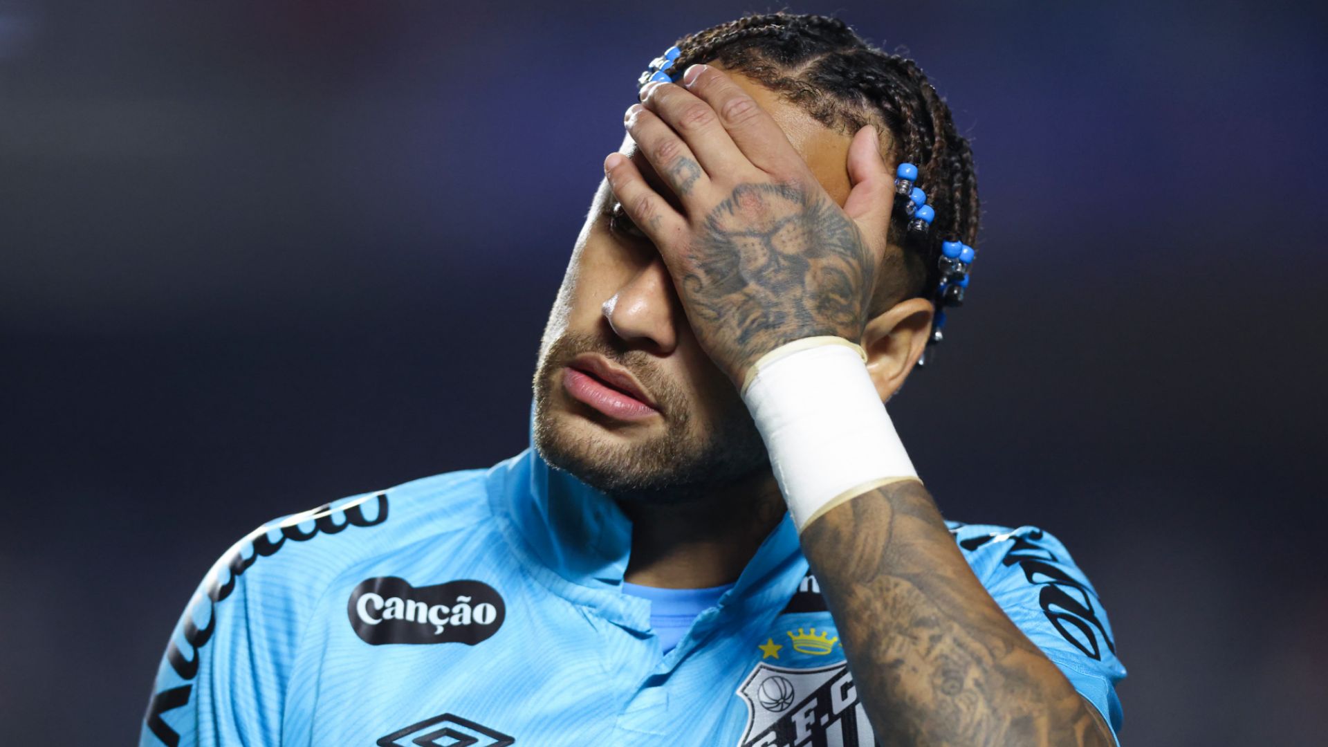 Neymar Substitution Drama Deepens Santos’ Relegation Woes 4 GOAL20 20Blank20WEB20 20Facebook20 202025 09 15T084919.371