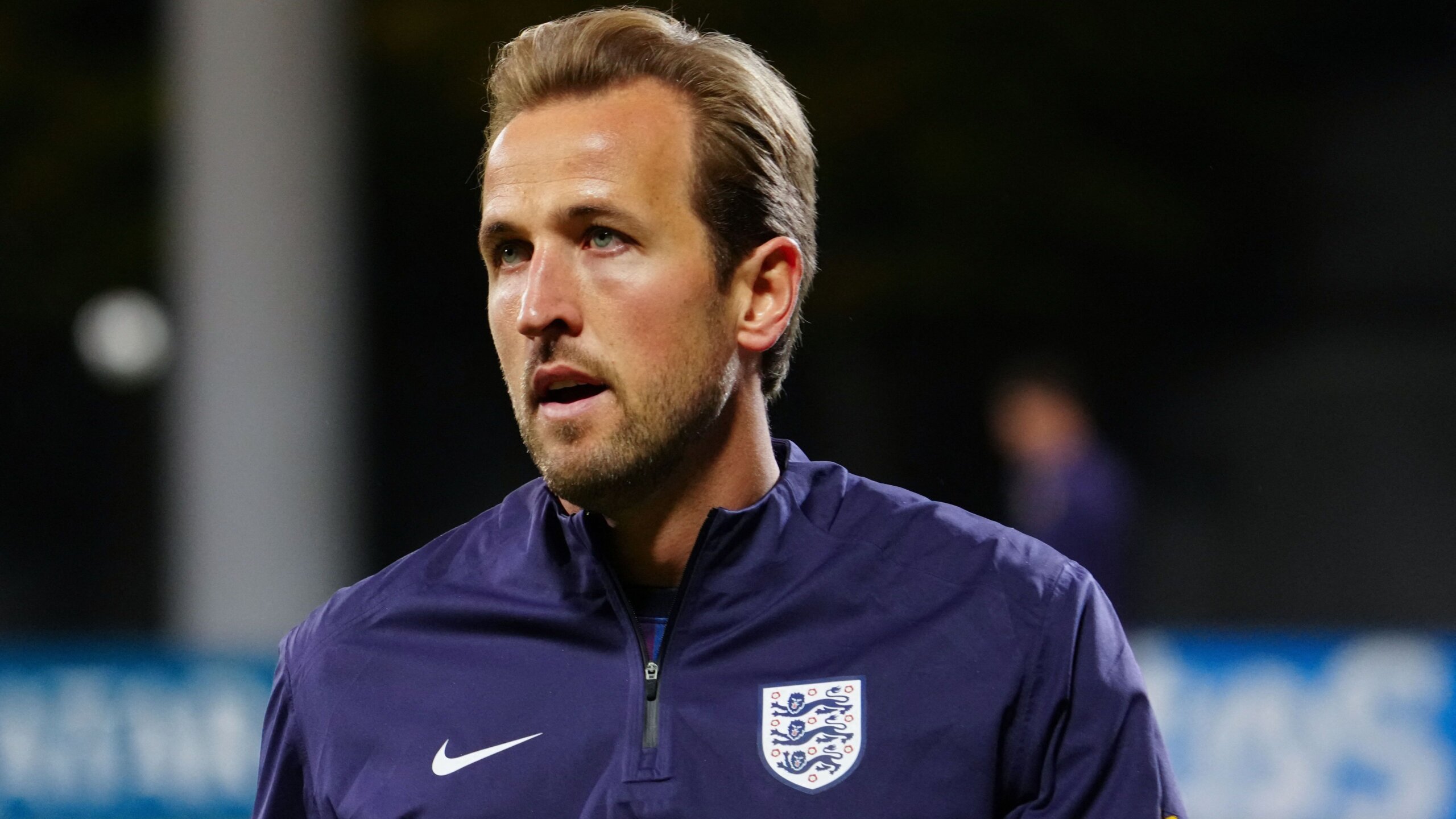 Harry Kane Leads Remembrance Sunday Tributes Across England 9 GettyImages 2240632439 scaled