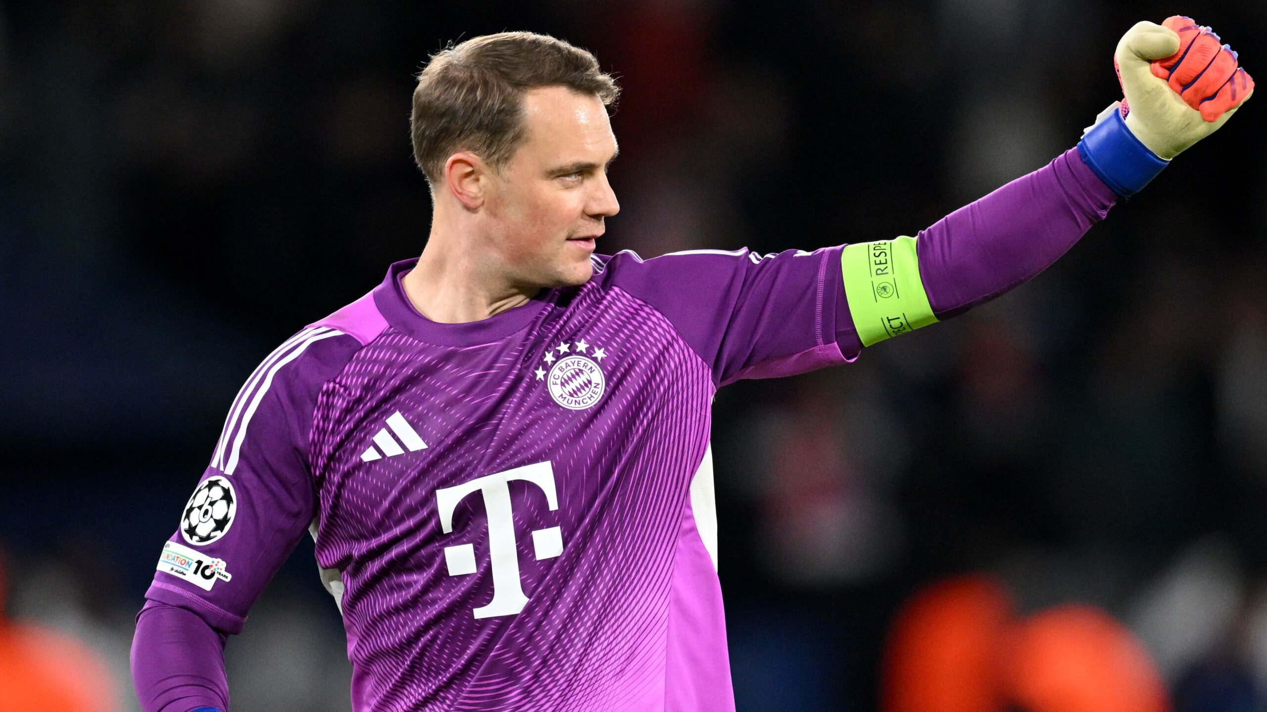 Bayern Munich Extends Manuel Neuer Contract Amid Retirement Talks 3 GettyImages 2245031177 scaled