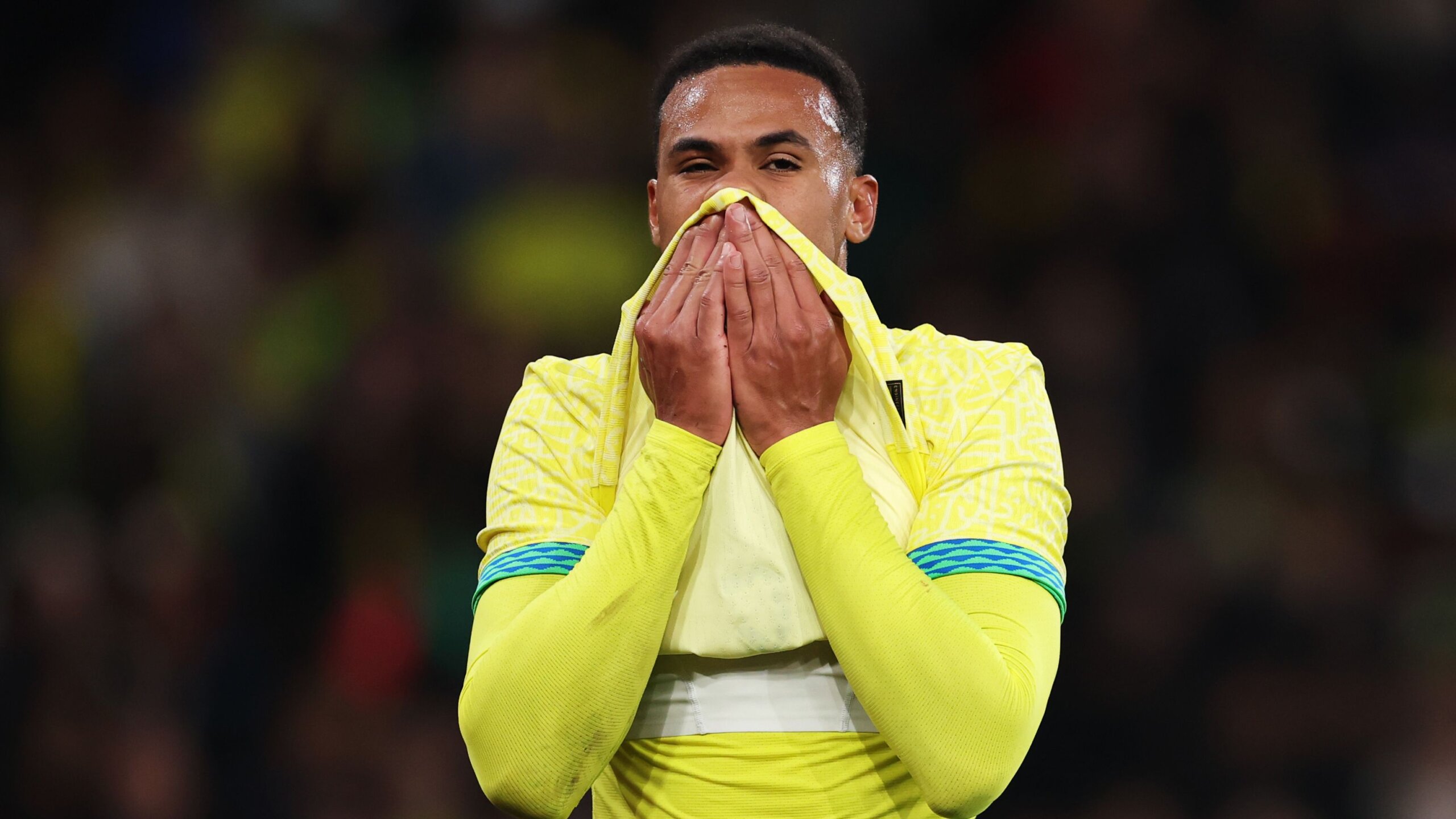'Sent my head to Mars' - Arsenal fans left livid as Gabriel limps off with groin issue during Brazil's international friendly with Senegal at the Emirates 8 GettyImages 2246845286 scaled